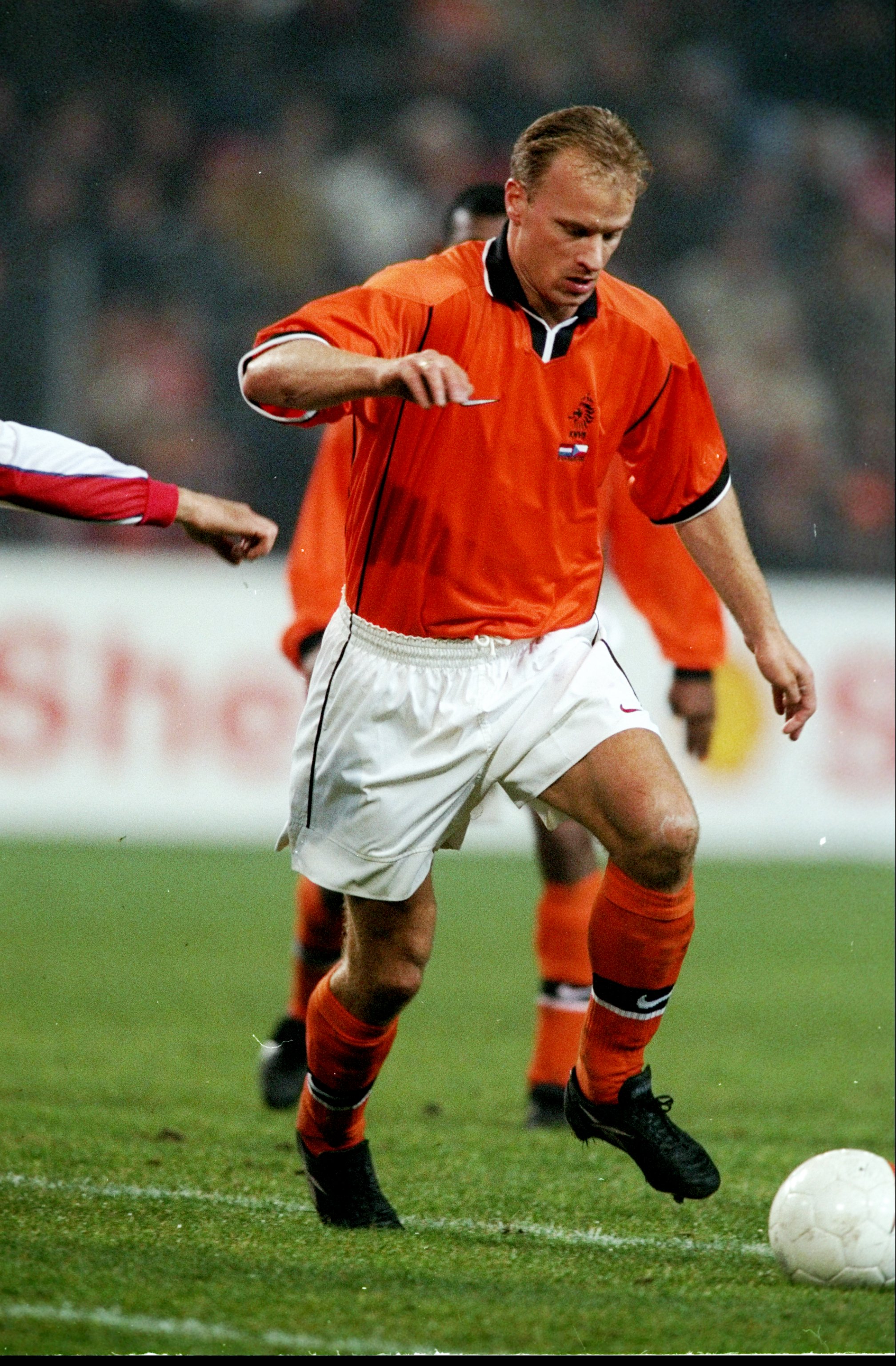 13 Nov 1999:  Dennis Bergkamp of Holland in action against the Czech Republic during an International Friendly at the Philips Stadion in Eindhoven, Holland. The game ended 1-1.  \ Mandatory Credit: Alex Livesey /Allsport