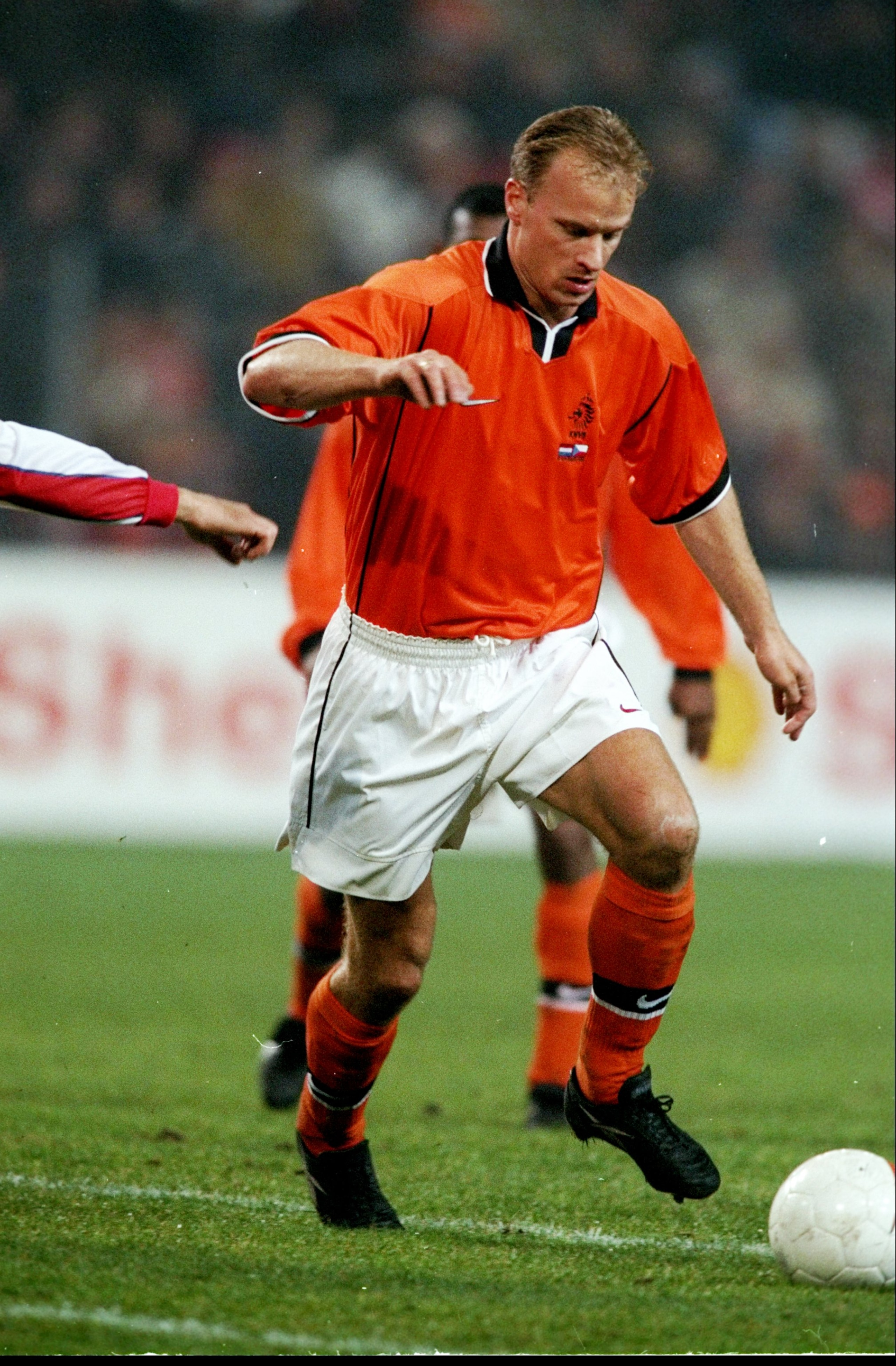 13 Nov 1999:  Dennis Bergkamp of Holland in action against the Czech Republic during an International Friendly at the Philips Stadion in Eindhoven, Holland. The game ended 1-1.  \ Mandatory Credit: Alex Livesey /Allsport