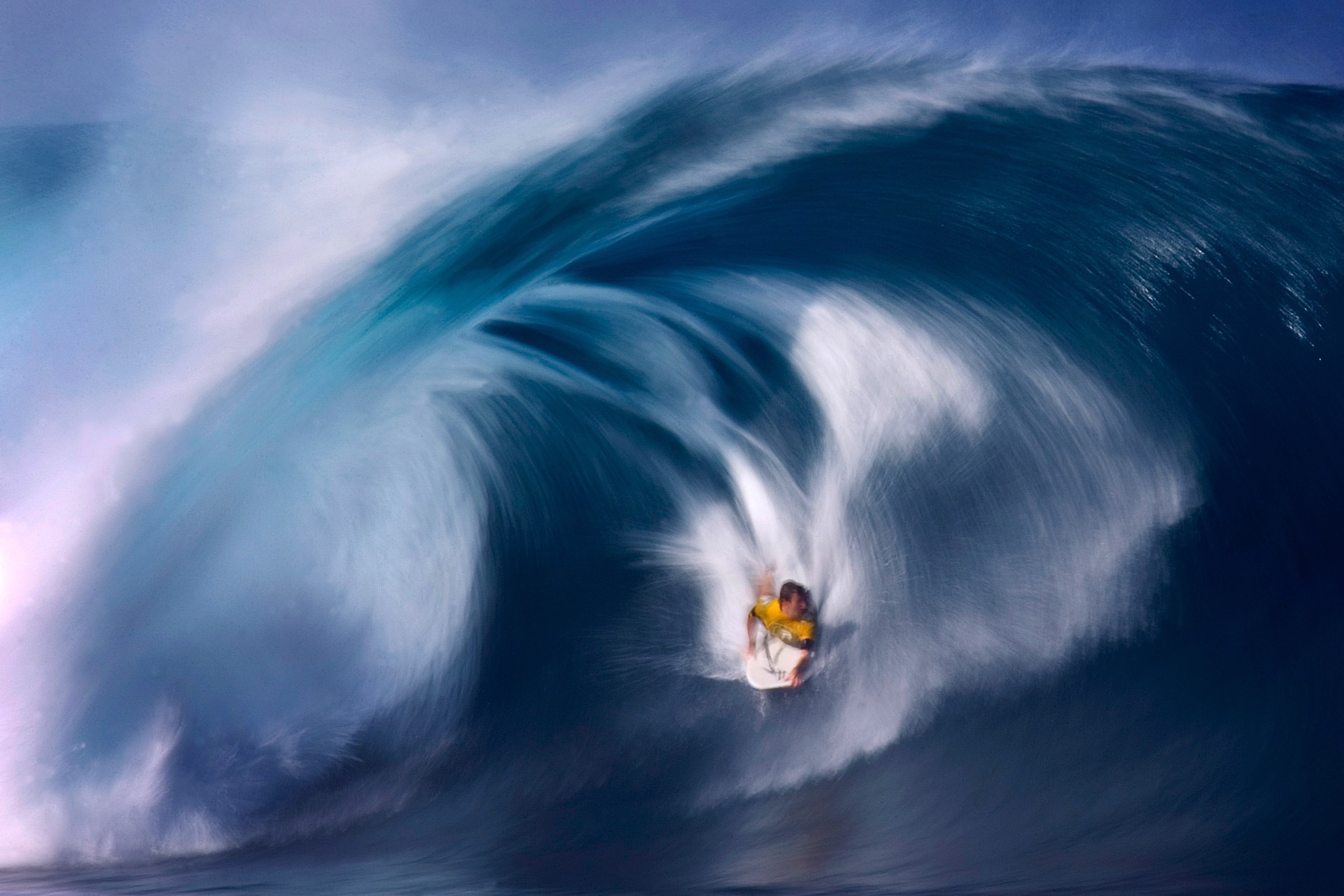 OAHU, HAWAII - JANUARY 12: Ryan Hardy of Australia bodyboards a large wave while competing at Rockstar Games Pipeline Pro Bodyboarding contest on January 12, 2007 at the Pipeline on the North Shore of Oahu, Hawaii. (Photo by Donald Miralle/Getty Images) OAHU, HAWAII - JANUARY 12: Ryan Hardy of Australia bodyboards a large wave while competing at Rockstar Games Pipeline Pro Bodyboarding contest on January 12, 2007 at the Pipeline on the North Shore of Oahu, Hawaii. (Photo by Donald Miralle/Getty Images)