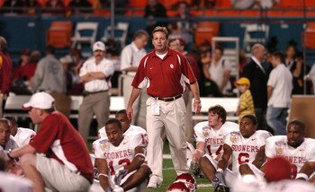 Oklahoma head coach Bob Stoops before the start of the FedEx Orange Bowl National Championship at Pro Player Stadium in Miami, Florida on January 4, 2005. (Photo by A. Messerschmidt/Getty Images)
