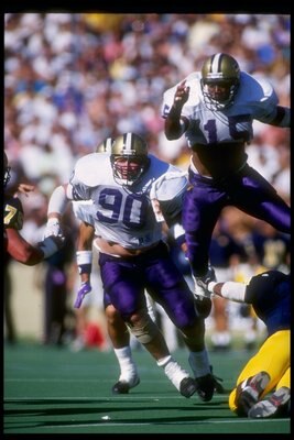 19 Oct 1991: Defensive tackle Steve Emtman of the Washington Huskies tries to break through the line during a game against the California Bears at Memorial Stadium in Berkeley, California. Washington won the game 24-17.