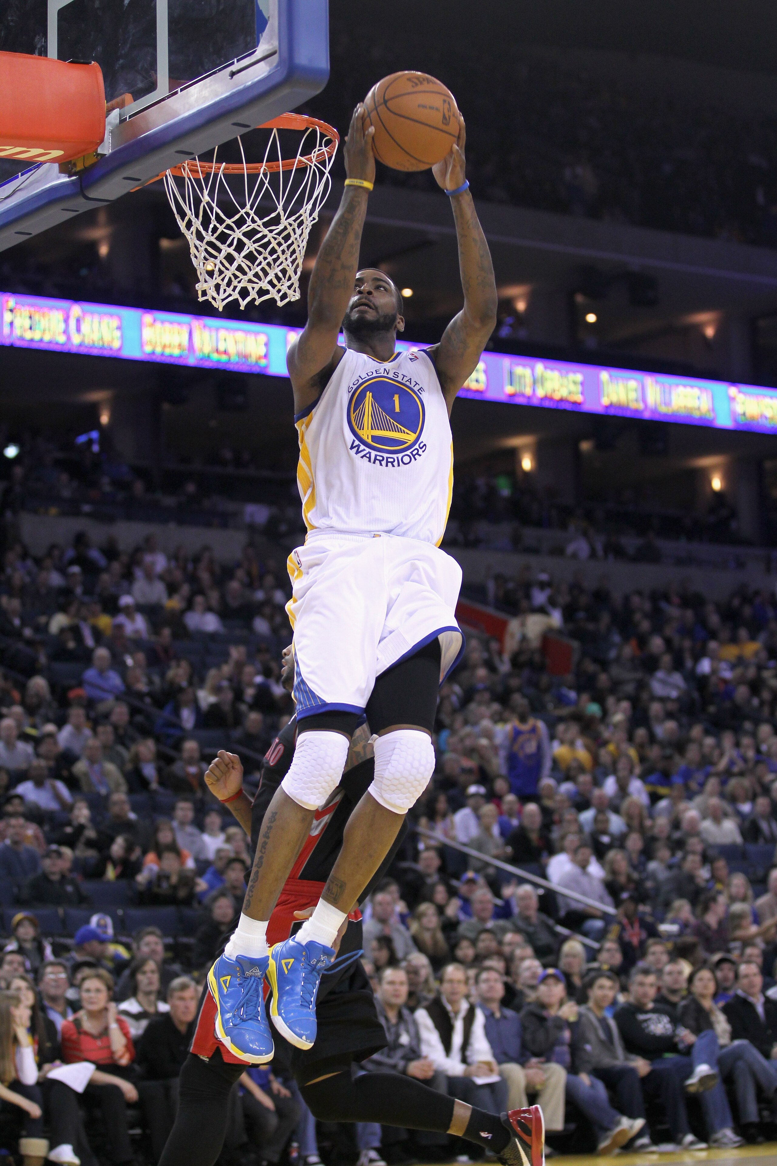OAKLAND, CA - MARCH 25:  Dorell Wright #1 of the Golden State Warriors in action against the Toronto Raptors at Oracle Arena on March 25, 2011 in Oakland, California. NOTE TO USER: User expressly acknowledges and agrees that, by downloading and or using t