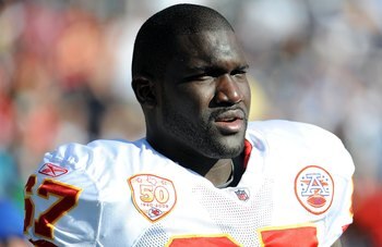 SAN DIEGO - NOVEMBER 29:  Barry Richardson #67 of the Kansas City Chiefs on the sidelines against the San Diego Chargers at Qualcomm Stadium on November 29, 2009 in San Diego, California.  (Photo by Harry How/Getty Images)