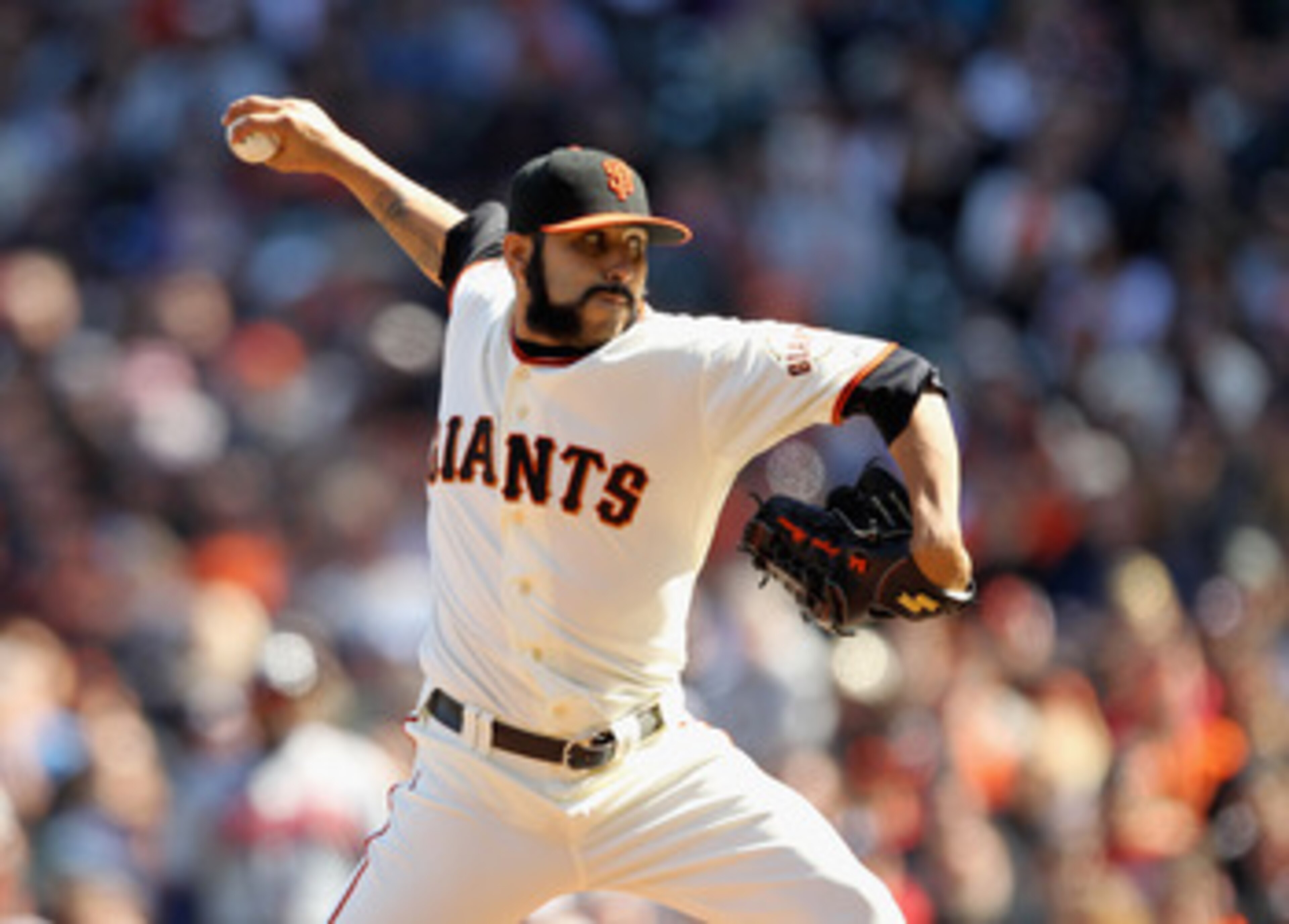 SAN FRANCISCO, CA - APRIL 24:  Sergio Romo #54 of the San Francisco Giants in action against the Atlanta Braves at AT&T Park on April 24, 2011 in San Francisco, California.  (Photo by Ezra Shaw/Getty Images)