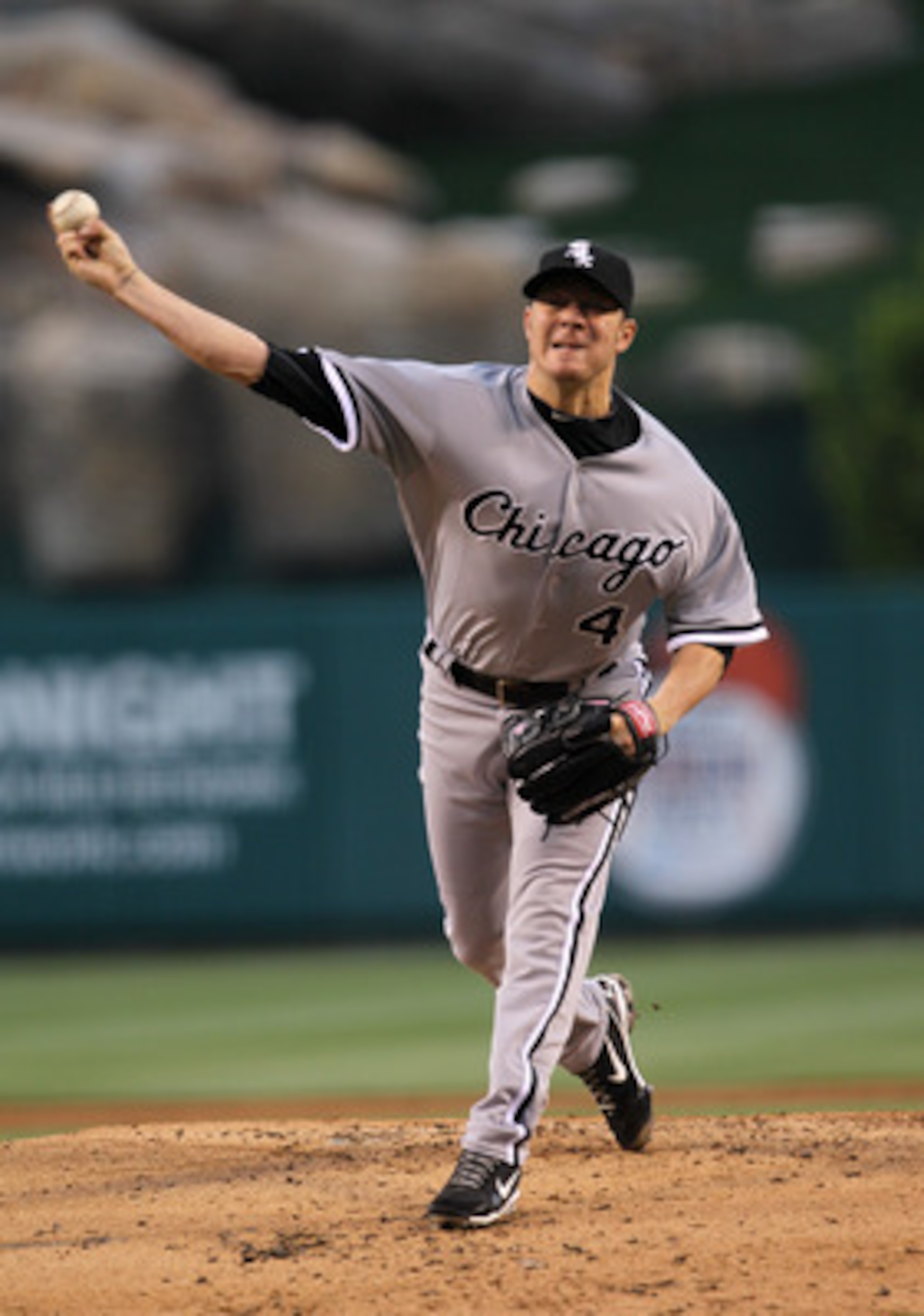 ANAHEIM, CA - MAY 11: Jake Peavy #44 of the Chicago White Sox throws a pitch against the Los Angeles Angels of Anaheim on May 11, 2011 at Angel Stadium in Anaheim, California.   (Photo by Stephen Dunn/Getty Images)