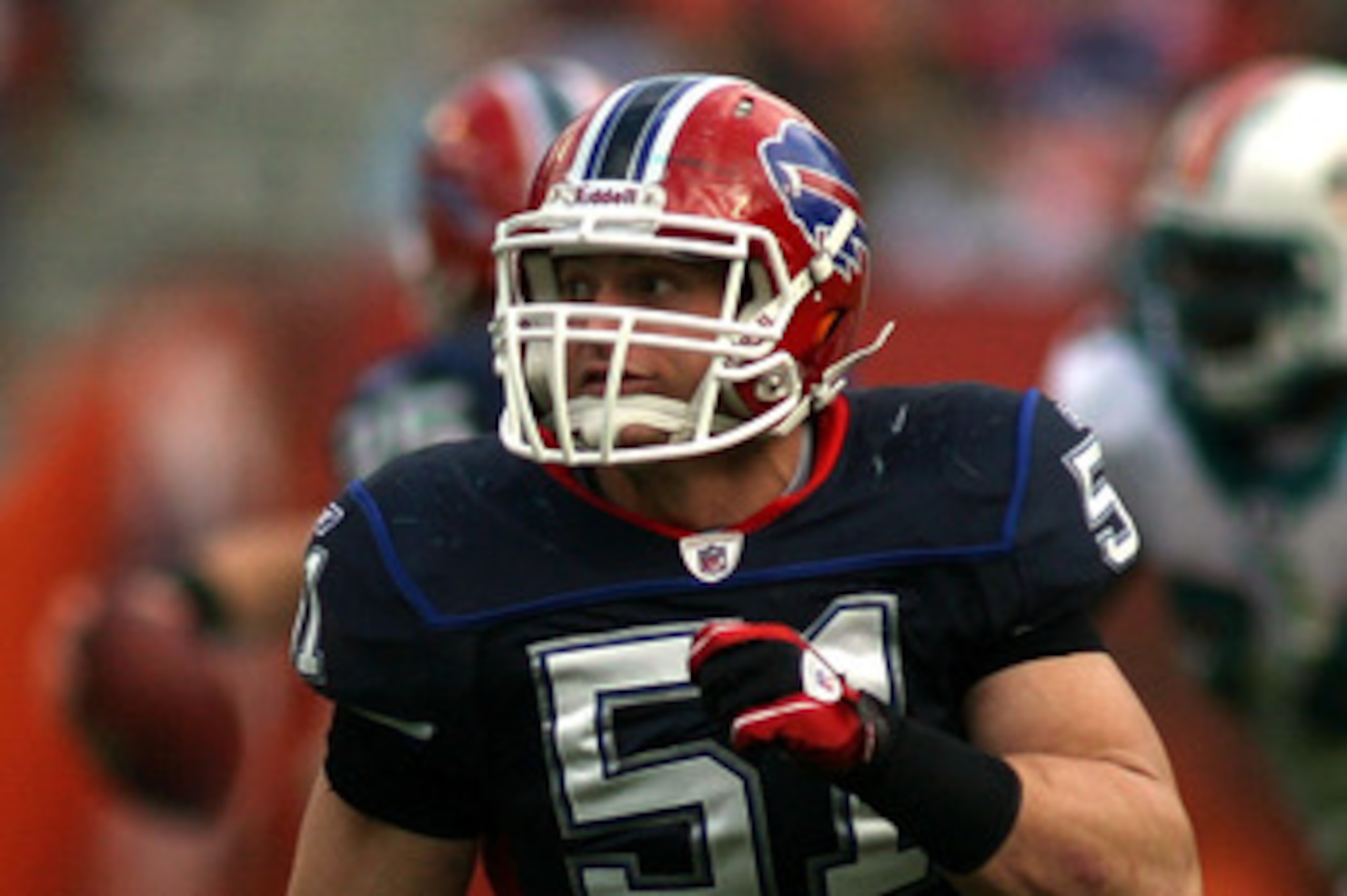 MIAMI - DECEMBER 19: Linebacker Paul Posluszny #51 of the Buffalo Bills runs against the Miami Dolphins at Sun Life Stadium on December 19, 2010 in Miami, Florida.The Bills defeated the Dolphins 17-14. (Photo by Marc Serota/Getty Images) MIAMI - DECEMBER 19: Linebacker Paul Posluszny #51 of the Buffalo Bills runs against the Miami Dolphins at Sun Life Stadium on December 19, 2010 in Miami, Florida.The Bills defeated the Dolphins 17-14. (Photo by Marc Serota/Getty Images)
