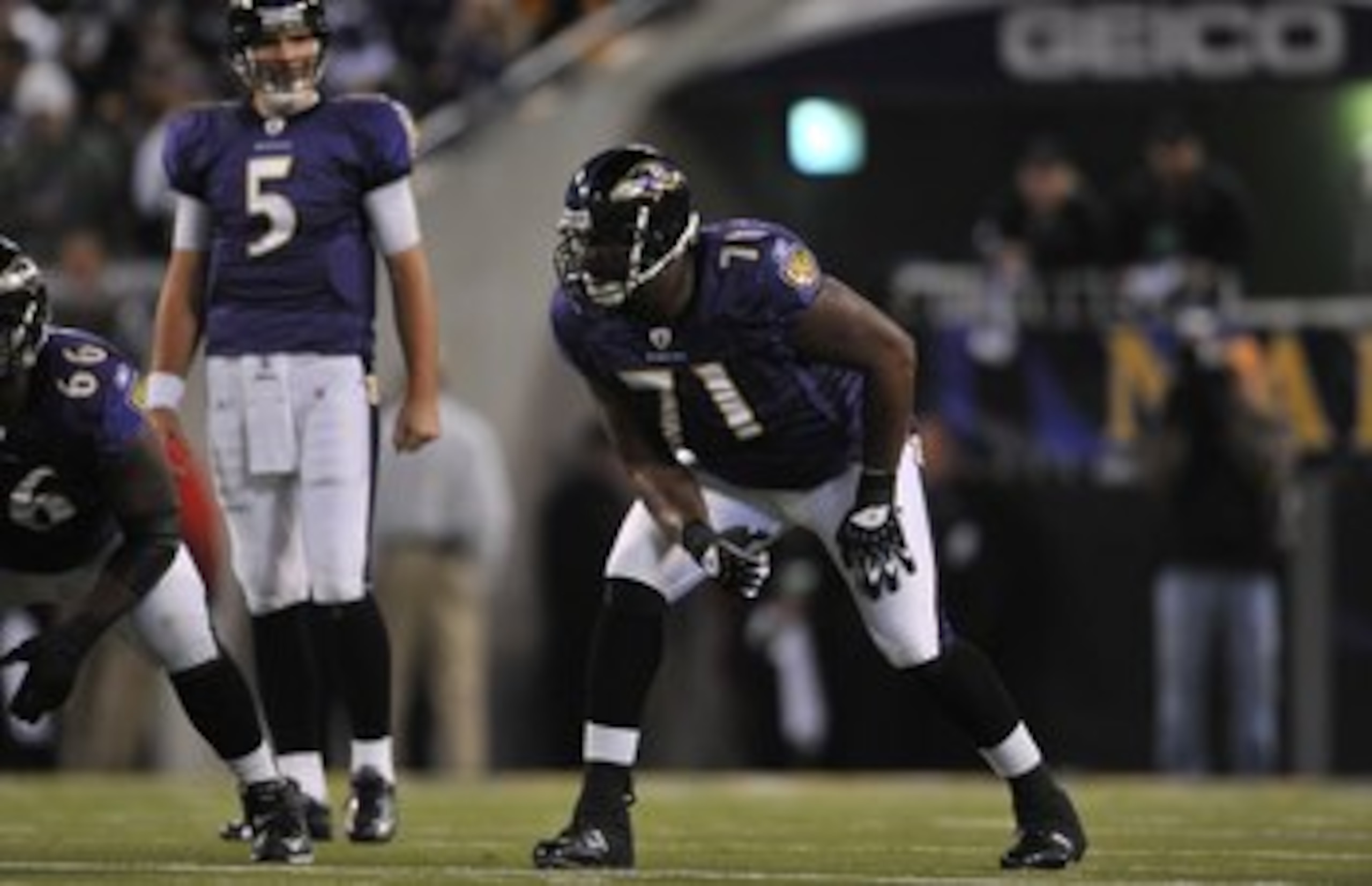 BALTIMORE - NOVEMBER 29:  Jared Gaither #71 of the Baltimore Ravens defends against the Pittsburgh Steelers at M&T Bank Stadium on November 29, 2009 in Baltimore, Maryland. The Ravens defeated the Steelers 20-17. (Photo by Larry French/Getty Images)