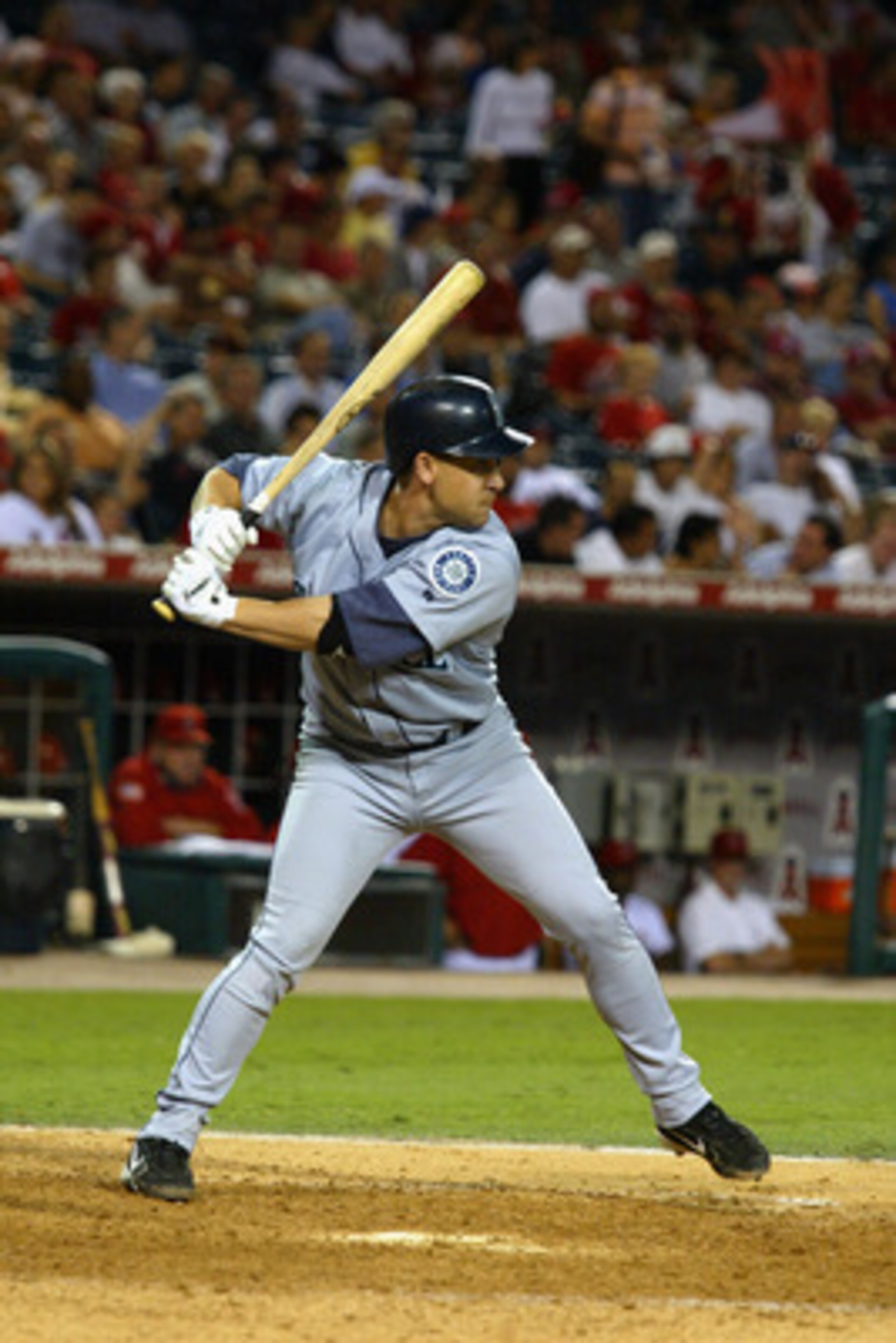 ANAHEIM, CA - SEPTEMBER 22:  Infielder Bret Boone #29 of the Seattle Mariners swings at an Anaheim Angels pitch during the game on September 22, 2004 at Angel Stadium in Anaheim, California. The Mariners won 16-6.  (Photo by Lisa Blumenfeld/Getty Images)