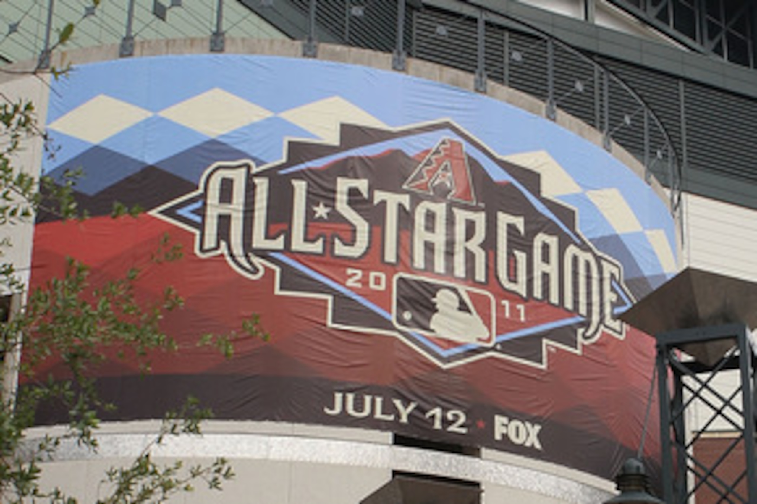 PHOENIX, AZ - APRIL 08: General view outside of Chase Field before the Major League Baseball home opening game between the Cincinnati Reds and the Arizona Diamondbacks on April 8, 2011 in Phoenix, Arizona. The Diamondbacks defeated the Reds 13-2. (Photo PHOENIX, AZ - APRIL 08: General view outside of Chase Field before the Major League Baseball home opening game between the Cincinnati Reds and the Arizona Diamondbacks on April 8, 2011 in Phoenix, Arizona. The Diamondbacks defeated the Reds 13-2. (Photo