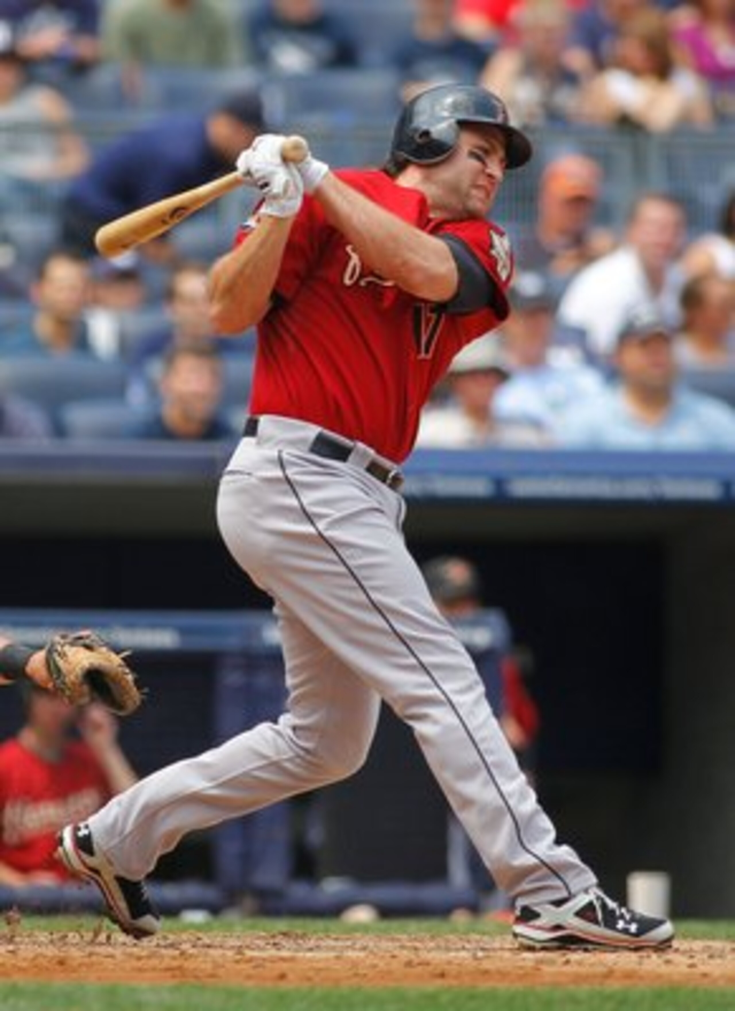 NEW YORK - JUNE 12:  Lance Berkman #17 of the Houston Astros hits against the New York Yankees on June 12, 2010 at Yankee Stadium in the Bronx borough of New York City.  (Photo by Mike Stobe/Getty Images)