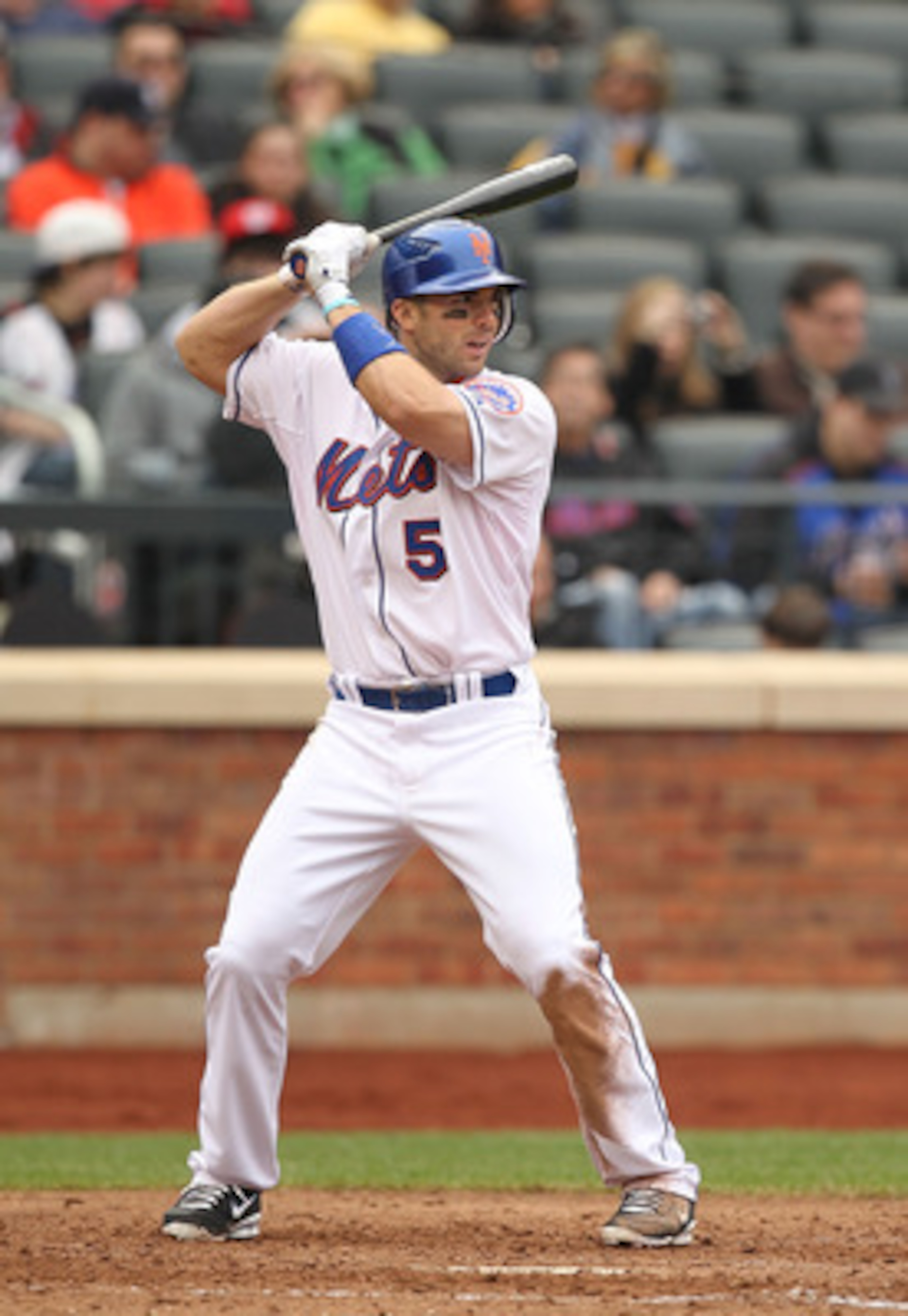 NEW YORK, NY - APRIL 10: David Wright #5 of the New York Mets in action against the Washington Nationals during their game on April 10, 2011 at Citi Field in the Flushing neighborhood of the Queens borough of New York City. (Photo by Al Bello/Getty Imag NEW YORK, NY - APRIL 10: David Wright #5 of the New York Mets in action against the Washington Nationals during their game on April 10, 2011 at Citi Field in the Flushing neighborhood of the Queens borough of New York City. (Photo by Al Bello/Getty Imag