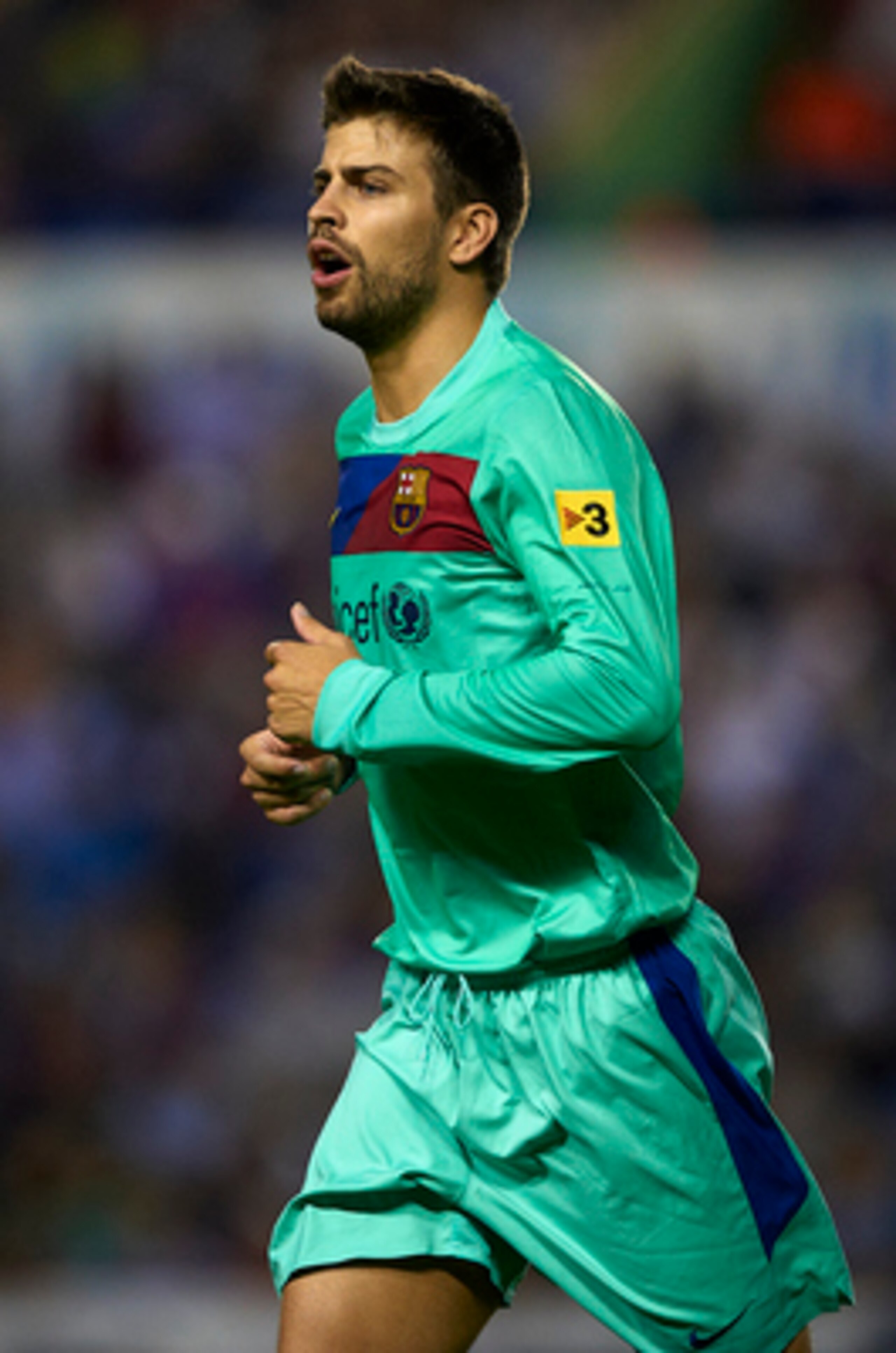 VALENCIA, SPAIN - MAY 11:  Gerard Pique of Barcelona looks on during the La Liga match between Levante UD and Barcelona at Ciutat de Valencia on May 11, 2011 in Valencia, Spain. The match ended 1-1.  (Photo by Manuel Queimadelos Alonso/Getty Images)