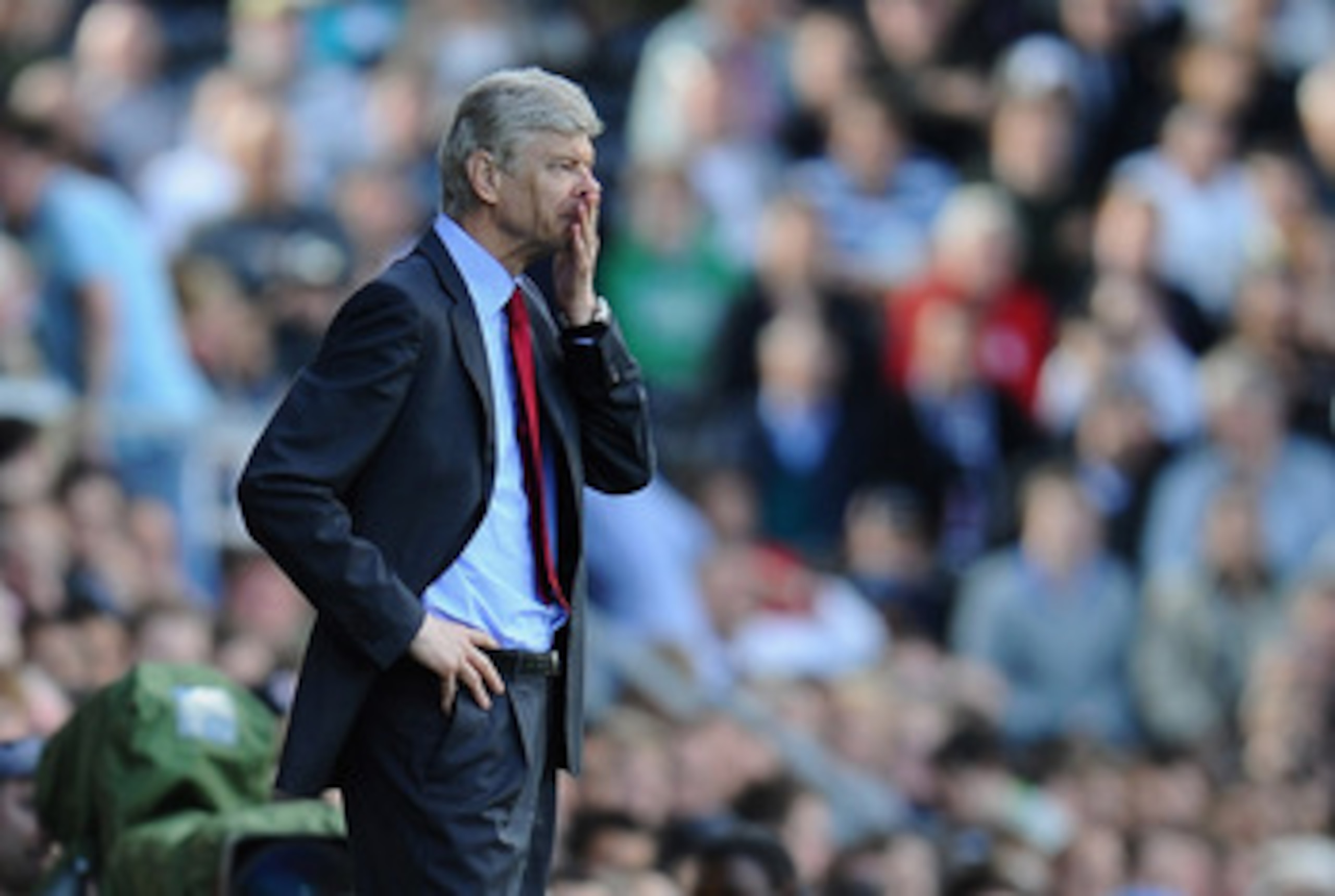 LONDON, ENGLAND - MAY 22:  Arsene Wenger of Arsenal shows his emotions during the Barclays Premier League match between Fulham and Arsenal at Craven Cottage on May 22, 2011 in London, England.  (Photo by Clive Mason/Getty Images)