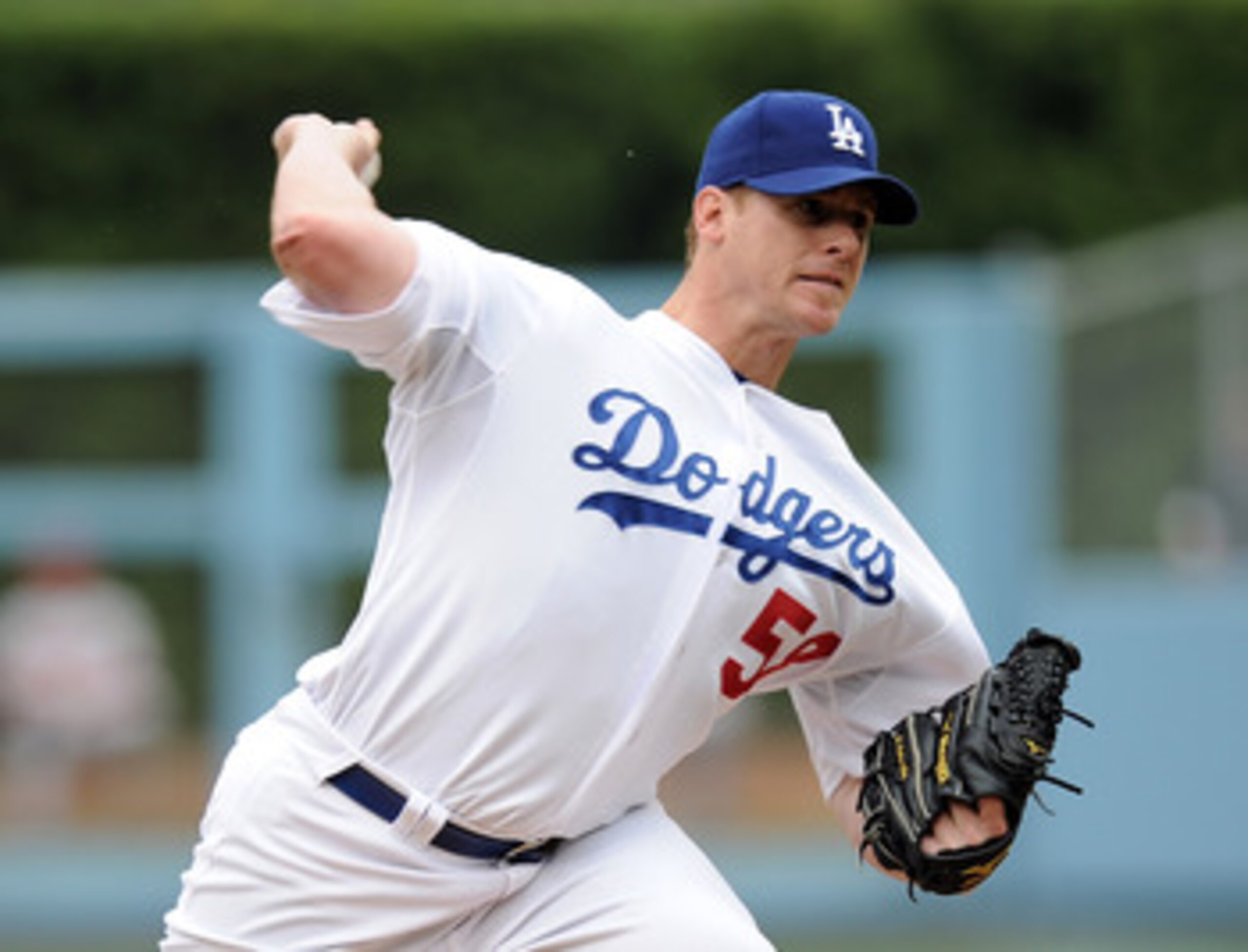 LOS ANGELES, CA - MAY 14:  Chad Billingsley #58 of the Los Angeles Dodgers pitches against the Arizona Diamondbacks during the first inning at Dodger Stadium on May 14, 2011 in Los Angeles, California.  (Photo by Harry How/Getty Images)