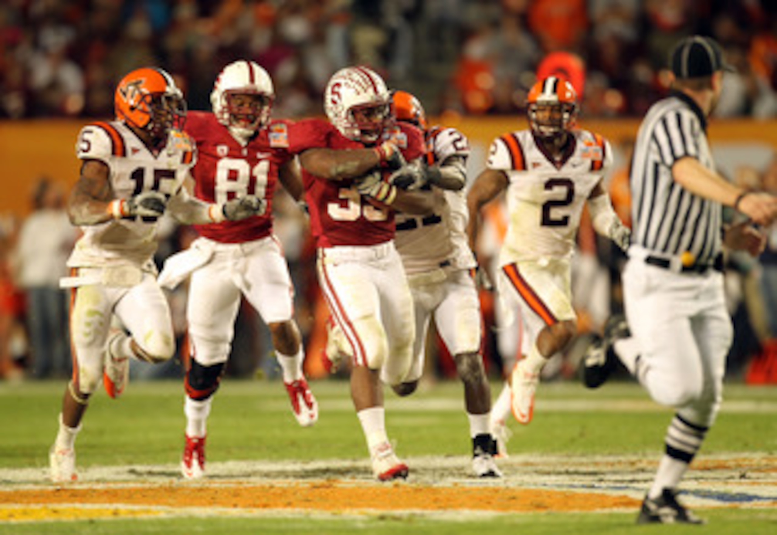 MIAMI, FL - JANUARY 03:  Stepfan Taylor #33 of the Stanford Cardinal runs with the ball against the Virginia Tech Hokies during the 2011 Discover Orange Bowl at Sun Life Stadium on January 3, 2011 in Miami, Florida. Stanford won 40-12.  (Photo by Mike Ehr