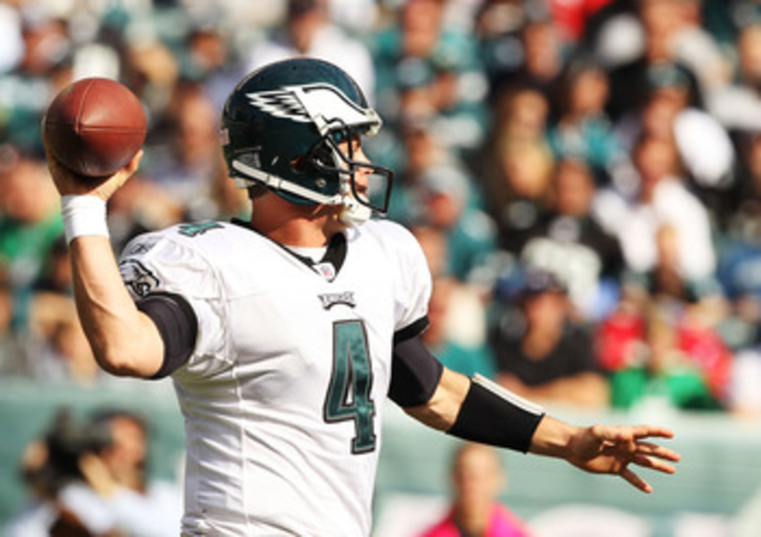 PHILADELPHIA - OCTOBER 17: Kevin Kolb #4 of the Philadelphia Eagles passes against the Atlanta Falcons during their game at Lincoln Financial Field on October 17, 2010 in Philadelphia, Pennsylvania. (Photo by Al Bello/Getty Images) PHILADELPHIA - OCTOBER 17: Kevin Kolb #4 of the Philadelphia Eagles passes against the Atlanta Falcons during their game at Lincoln Financial Field on October 17, 2010 in Philadelphia, Pennsylvania. (Photo by Al Bello/Getty Images)