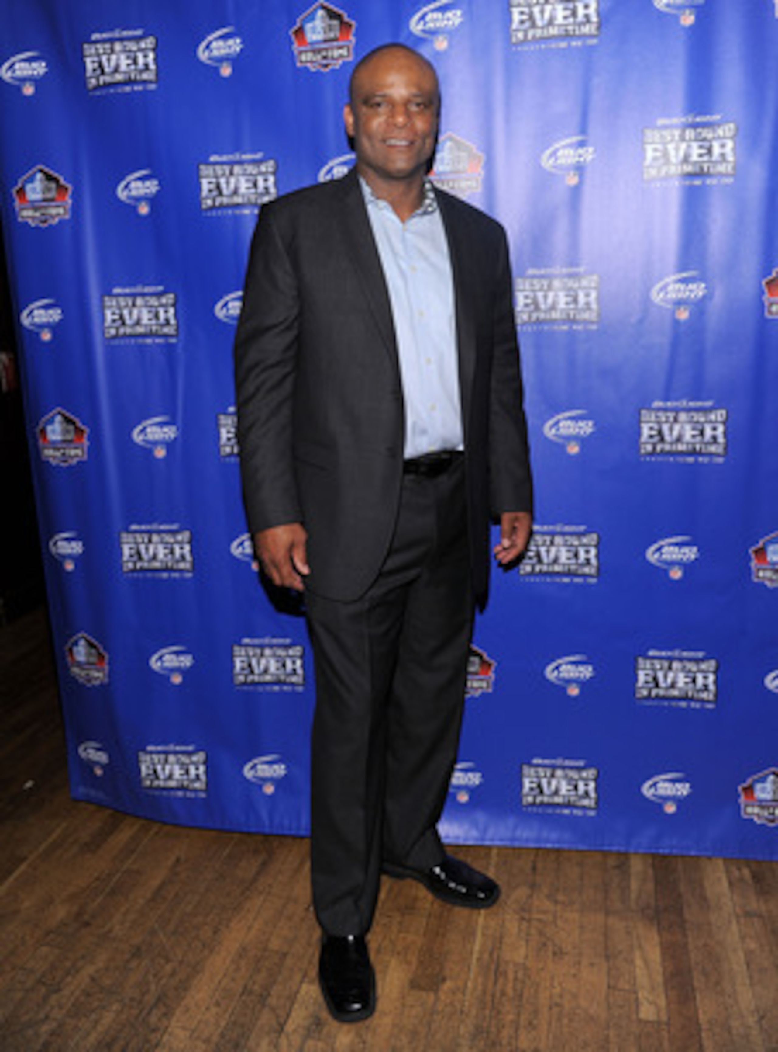 NEW YORK, NY - APRIL 27:  Pro Football Hall of Fame member Warren Moon attends the Bud Light 'Best Round Ever' Pre-Draft Party on April 27, 2011 in New York City. Bud Light, the new official beer of the NFL, offered fans $10 million if they could correctl