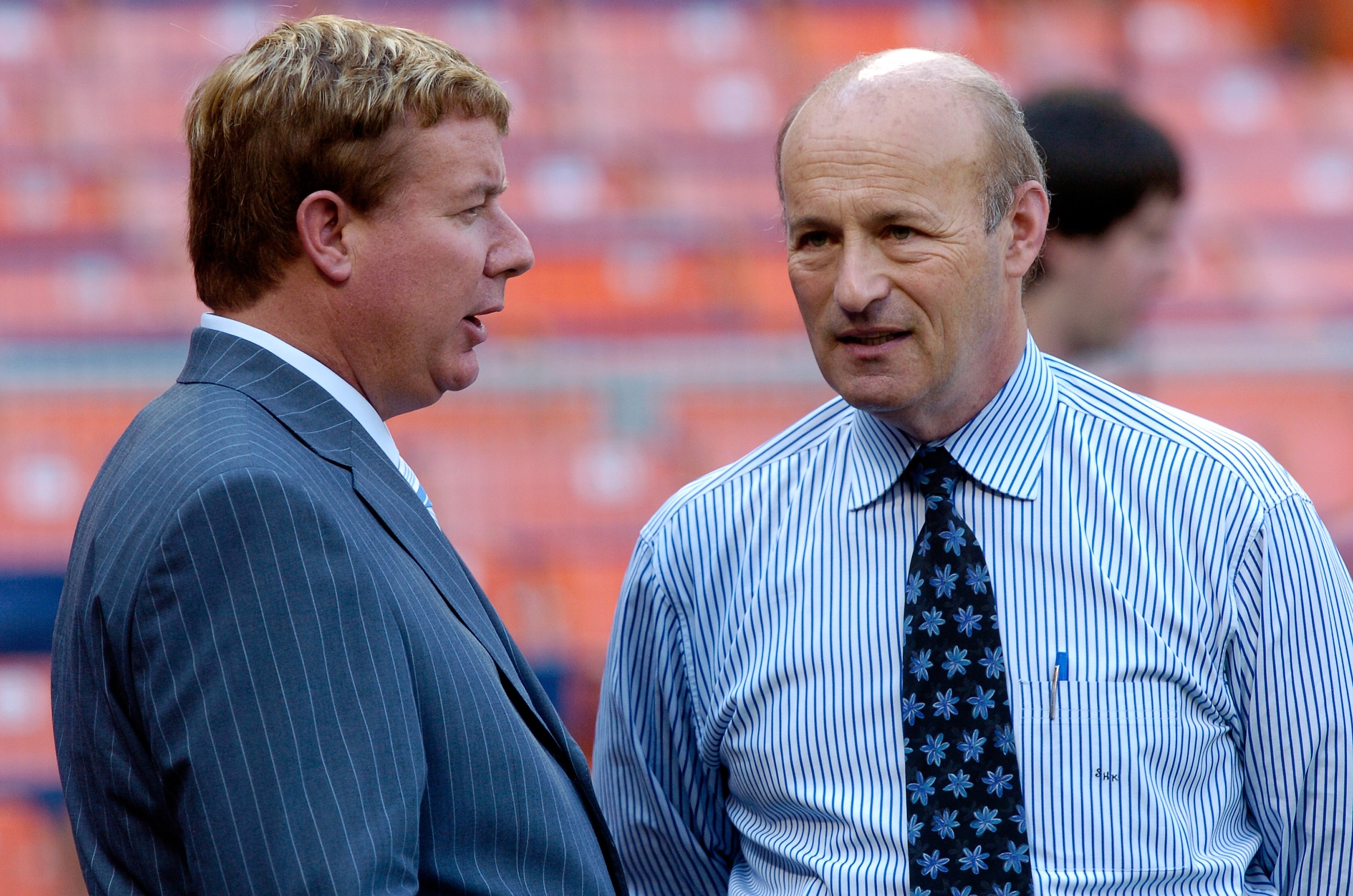 WASHINGTON - MAY 31:  General Manager Jim Bowden and President Stan Kasten of the Washington Nationals talk before the game against the Los Angeles Dodgers at RFK Stadium May 31, 2007 in Washington, DC.   (Photo by Greg Fiume/Getty Images)