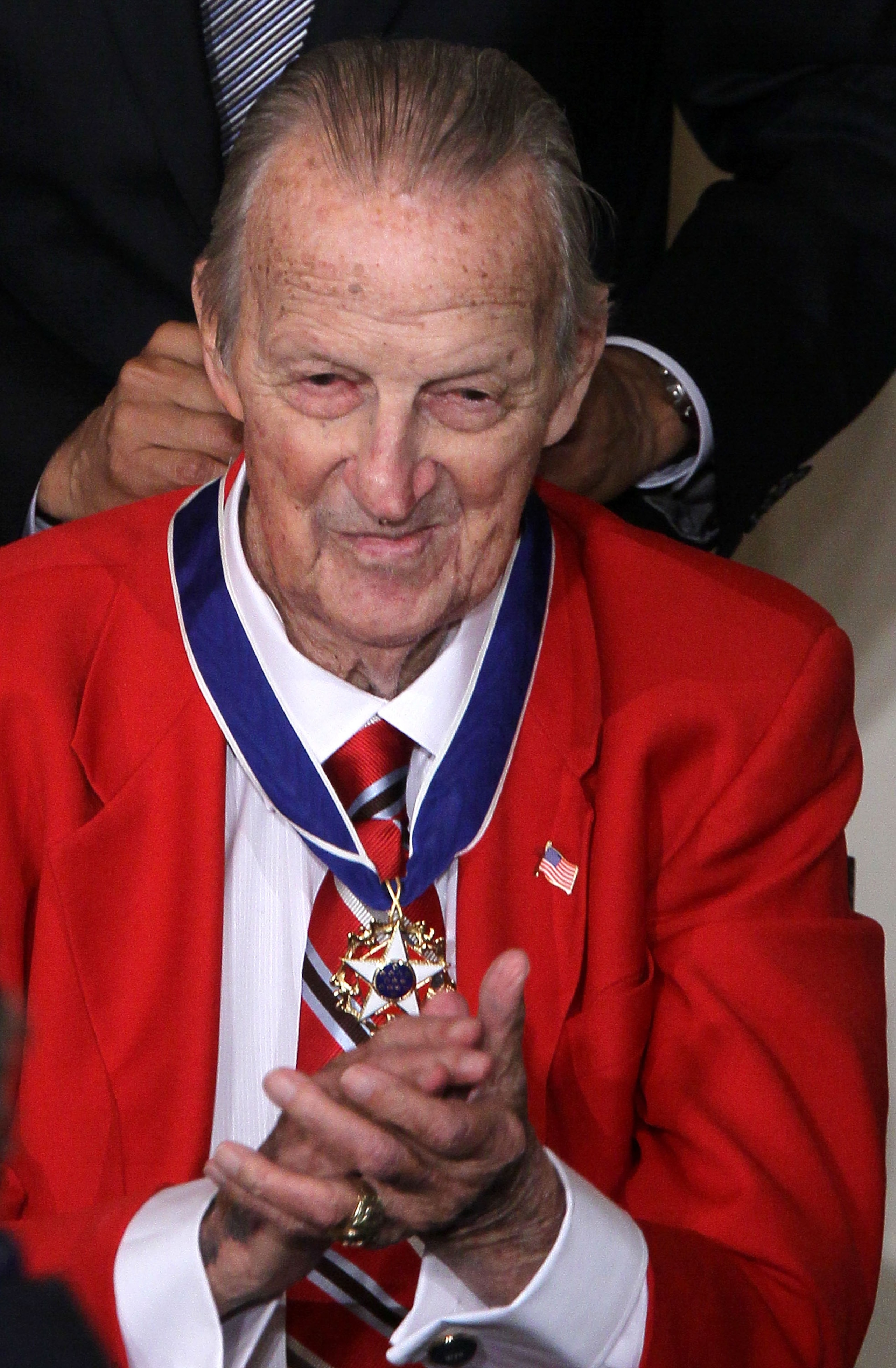 WASHINGTON, DC - FEBRUARY 15:   Baseball Hall of Fame member Stan Musial is presented with the 2010 Medal of Freedom by U.S. President Barack Obama during an East Room event at the White House February 15, 2011 in Washington, DC. Obama presented the medal