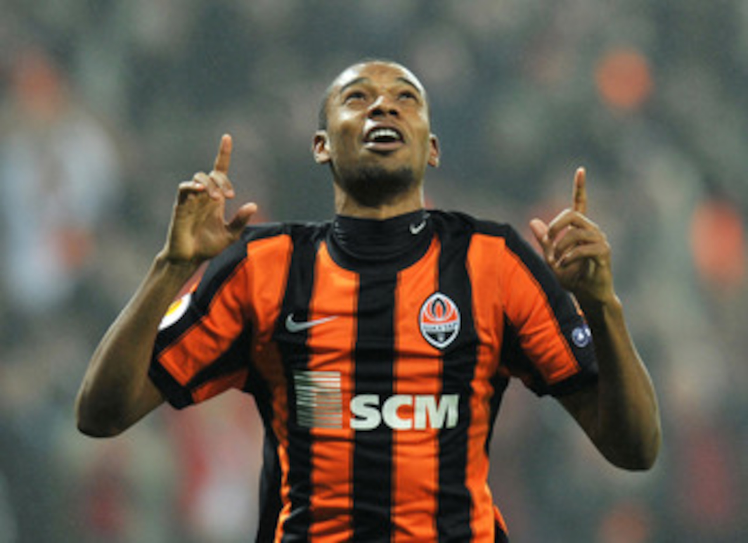 DONETSK, UKRAINE - OCTOBER 18:  Fernandinho of FC Shakhtar Donetsk celebrates his goal during the Ukrainian League match between FC Shakhtar Donetsk and FC Karpaty Lviv held on October 18, 2009 at the Donbass Arena, in Donetsk, Ukraine. (Photo by Alexande