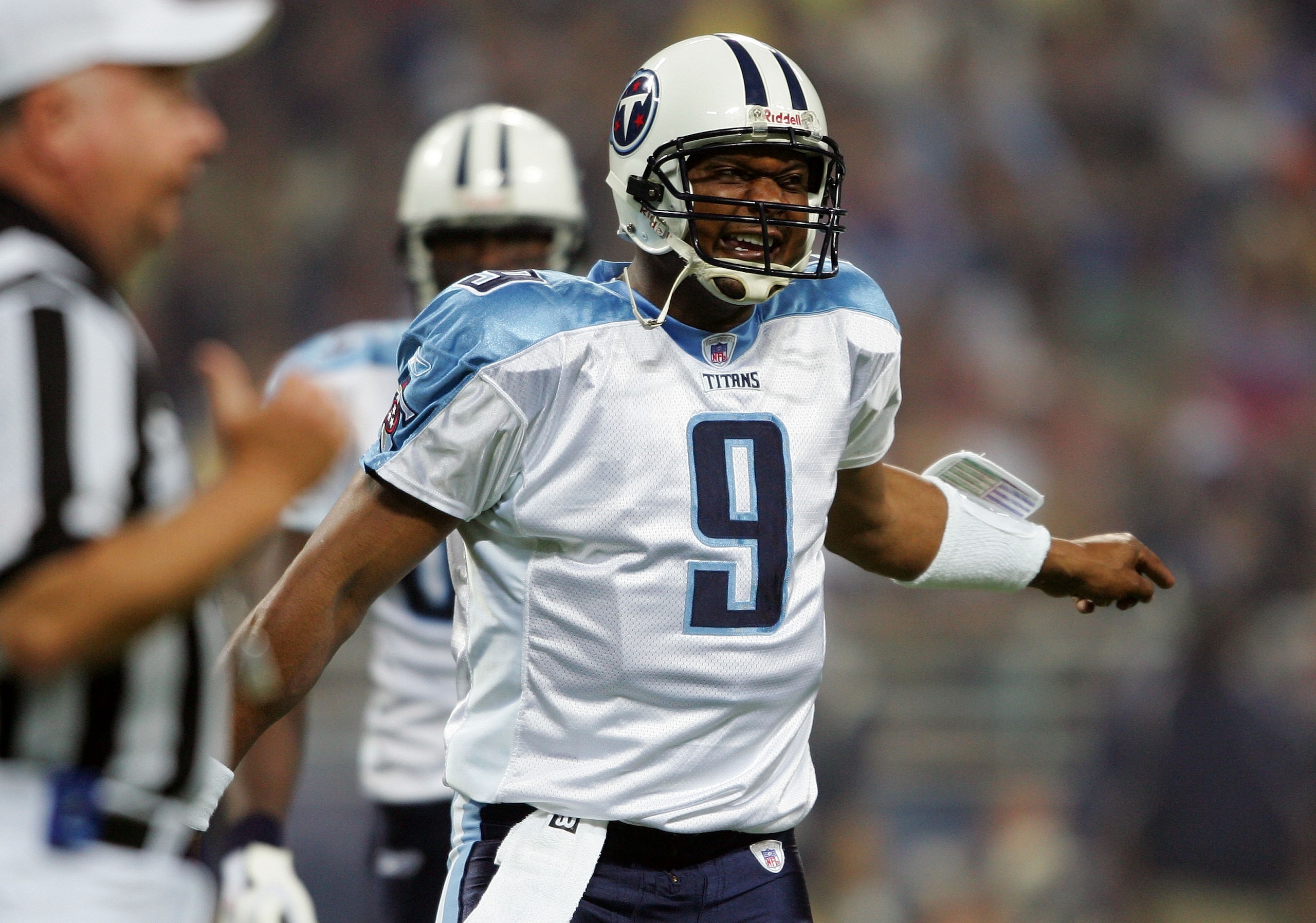 ST. LOUIS - SEPTEMBER 25: Steve McNair #9 of Tennessee Titans argues a call in the first quarter against the St. Louis Rams on September 25, 2005 at the Edward Jones Dome  in St. Louis, Missouri. (Photo by Elsa/Getty Images).