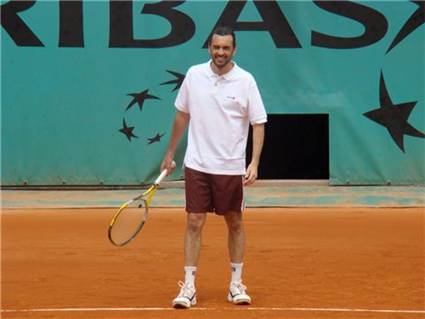 Sergi Brugera (Picture Courtesy: http://www.all-about-tennis.com) Sergi Brugera (Picture Courtesy: http://www.all-about-tennis.com)