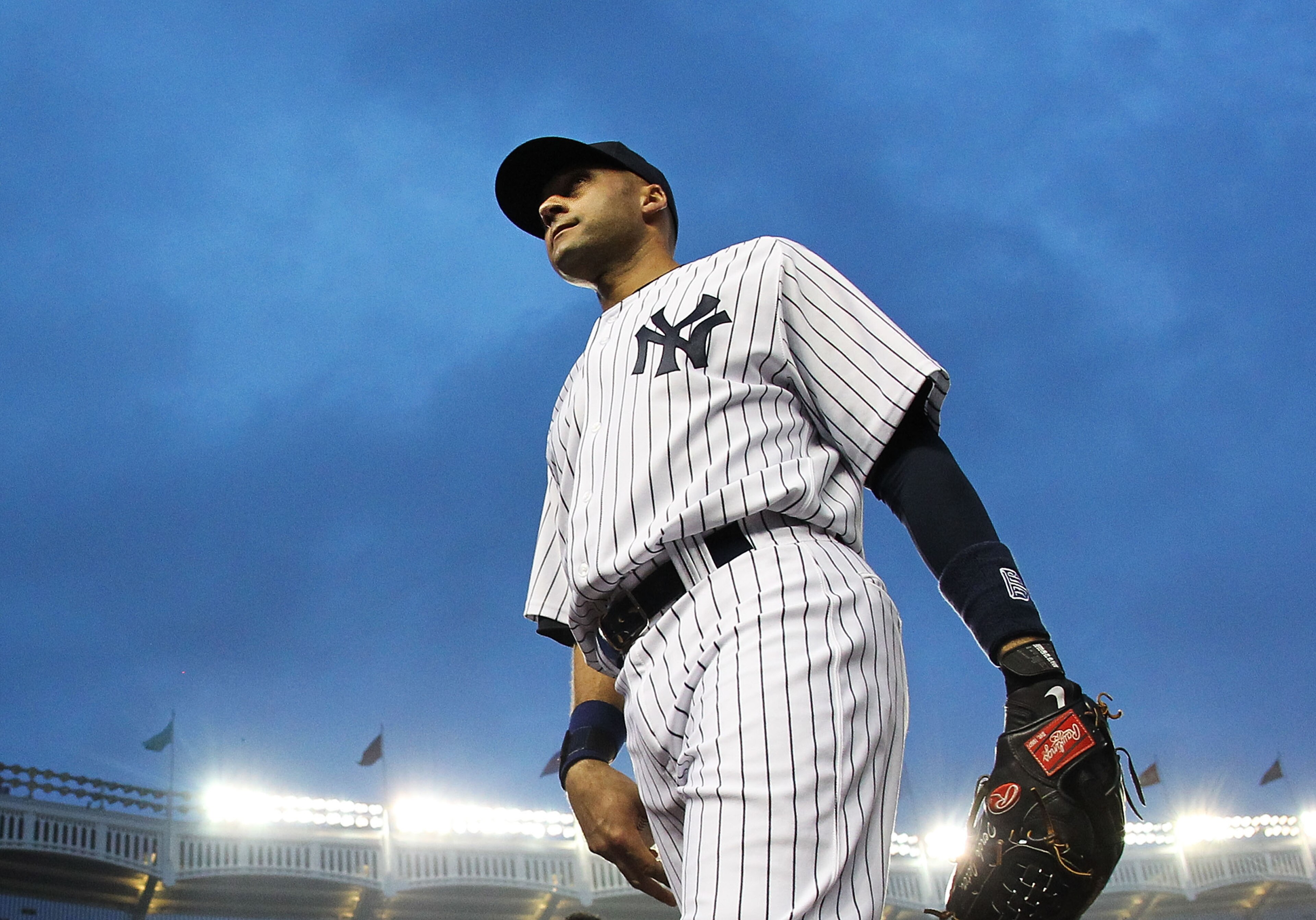 NEW YORK, NY - MAY 15:  Derek Jeter #2 of the New York Yankees in action against the Boston Red Sox during their game on May 15, 2011 at Yankee Stadium in the Bronx borough of New York City.  (Photo by Al Bello/Getty Images)