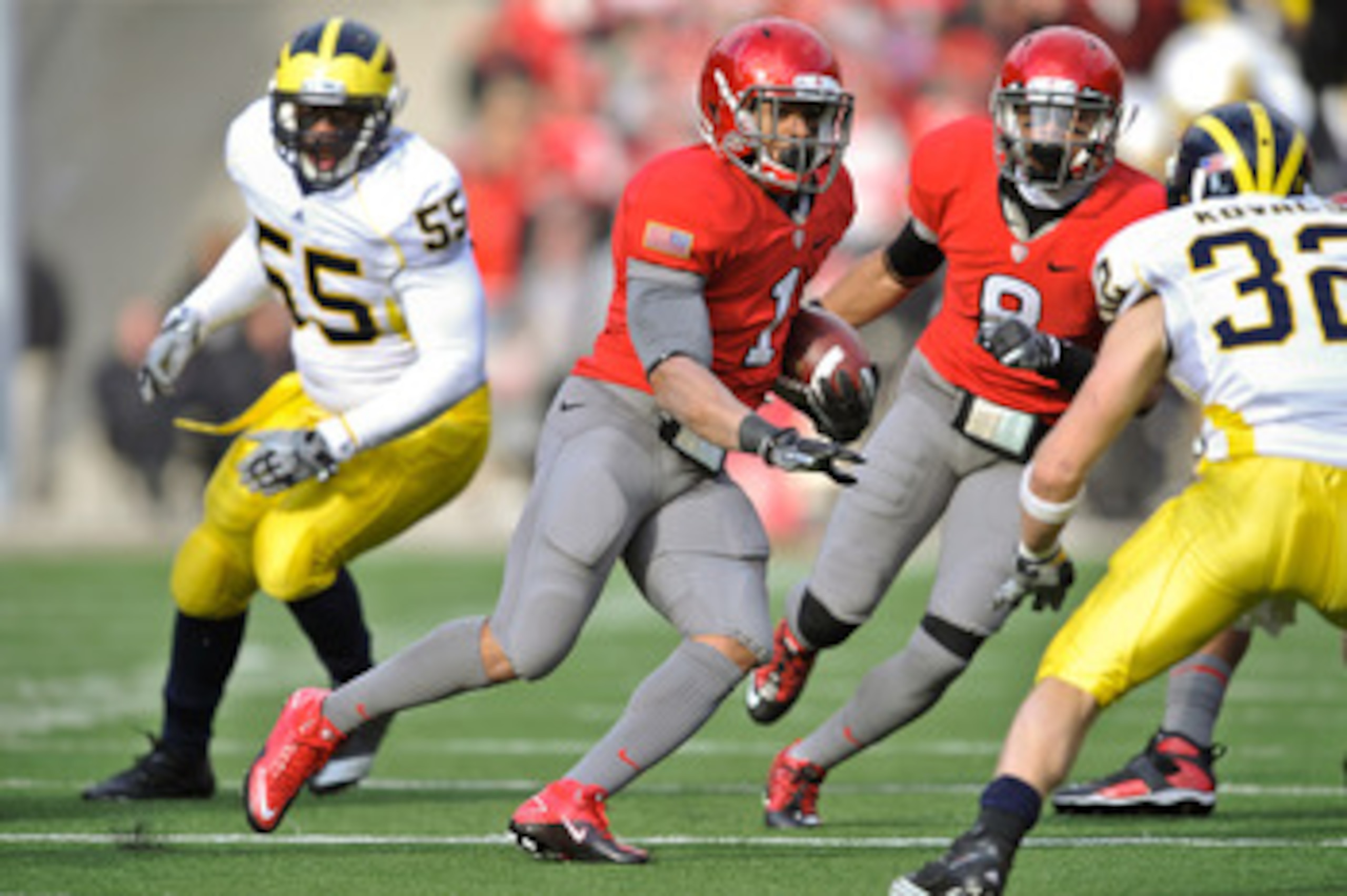 COLUMBUS, OH - NOVEMBER 27: Dan Herron #1 of the Ohio State Buckeyes runs with the ball against the Michigan Wolverines at Ohio Stadium on November 27, 2010 in Columbus, Ohio. (Photo by Jamie Sabau/Getty Images) COLUMBUS, OH - NOVEMBER 27: Dan Herron #1 of the Ohio State Buckeyes runs with the ball against the Michigan Wolverines at Ohio Stadium on November 27, 2010 in Columbus, Ohio. (Photo by Jamie Sabau/Getty Images)