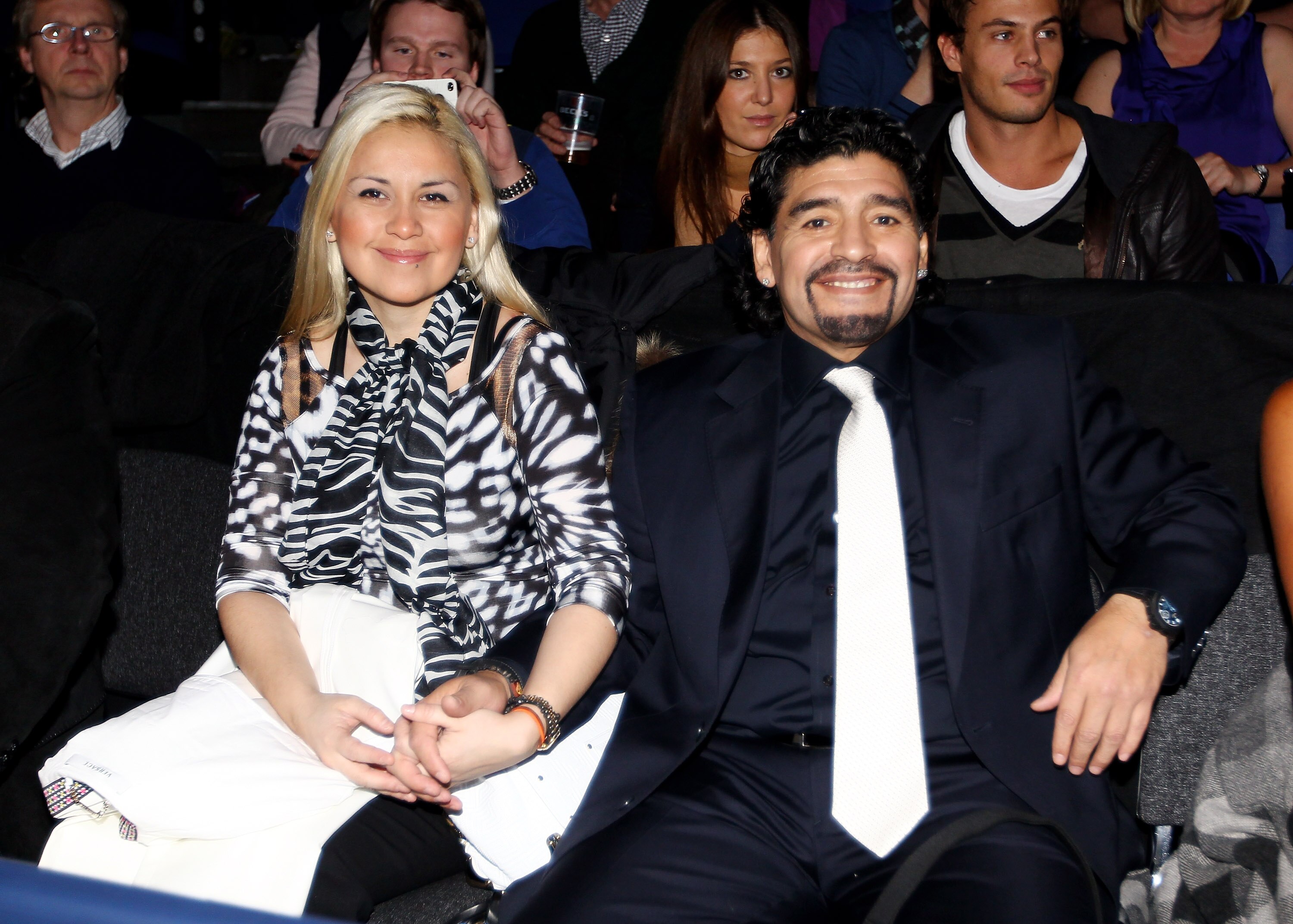 LONDON, ENGLAND - NOVEMBER 28:  Former Argentinian footballer Diego Maradona and Veronica Ojeda attand the men's final between Rafael Nadal of Spain and Roger Federer of Switzerland during the ATP World Tour Finals at O2 Arena on November 28, 2010 in Lond