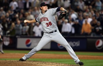 NEW YORK - OCTOBER 09: Joe Nathan #36 of the Minnesota Twins pitches against the New York Yankees in Game Two of the ALDS during the 2009 MLB Playoffs at Yankee Stadium on October 9, 2009 in the Bronx borough of New York City. (Photo by Jim McIsaac/Getty 