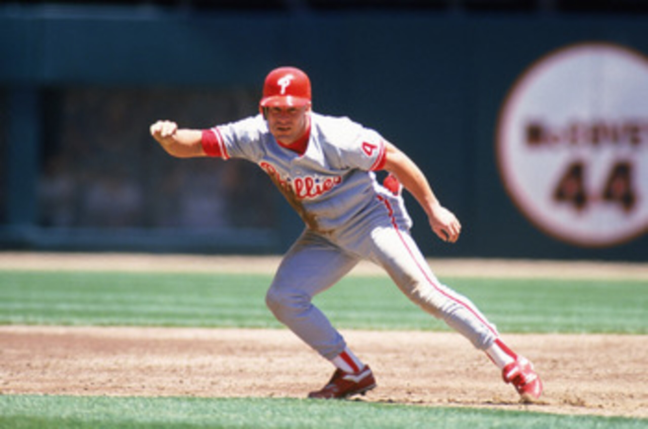 SAN FRANCISCO - JULY 24: Lenny Dykstra #4 of the Philadelphia Phillies takes a lead off base during a MLB game against the San Francisco Giants on July 24, 1993 at 3Com Park in San Francisco, California. (Photo by Otto Greule Jr/Getty Images) SAN FRANCISCO - JULY 24: Lenny Dykstra #4 of the Philadelphia Phillies takes a lead off base during a MLB game against the San Francisco Giants on July 24, 1993 at 3Com Park in San Francisco, California. (Photo by Otto Greule Jr/Getty Images)