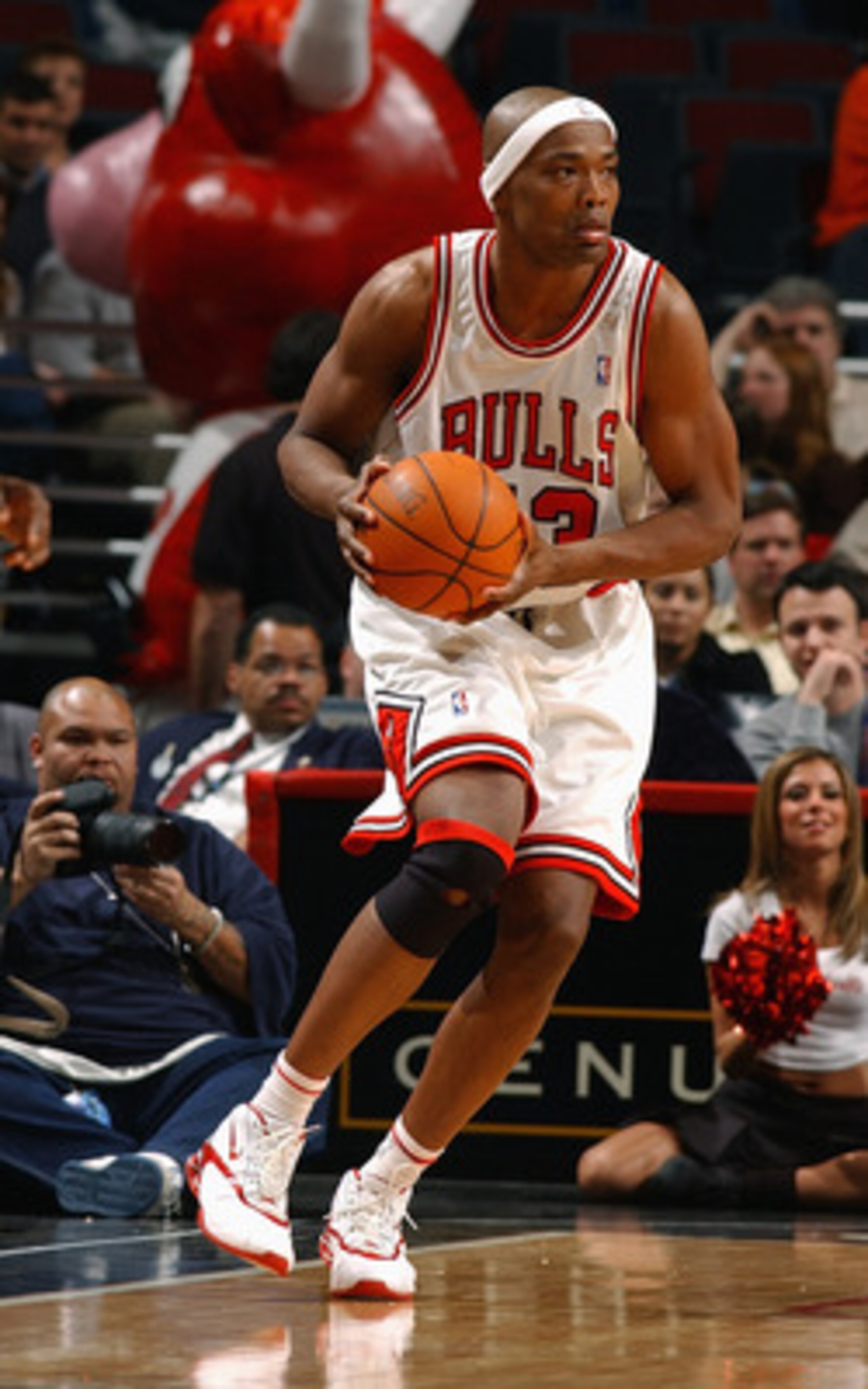 CHICAGO - FEBRUARY 25: Corie Blount #43 of the Chicago Bulls holds the ball during the game against the Detroit Pistons on February 25, 2004 at the United Center in Chicago, Illinois. The Pistons won 107-88. NOTE TO USER: User expressly acknowledges and CHICAGO - FEBRUARY 25: Corie Blount #43 of the Chicago Bulls holds the ball during the game against the Detroit Pistons on February 25, 2004 at the United Center in Chicago, Illinois. The Pistons won 107-88. NOTE TO USER: User expressly acknowledges and