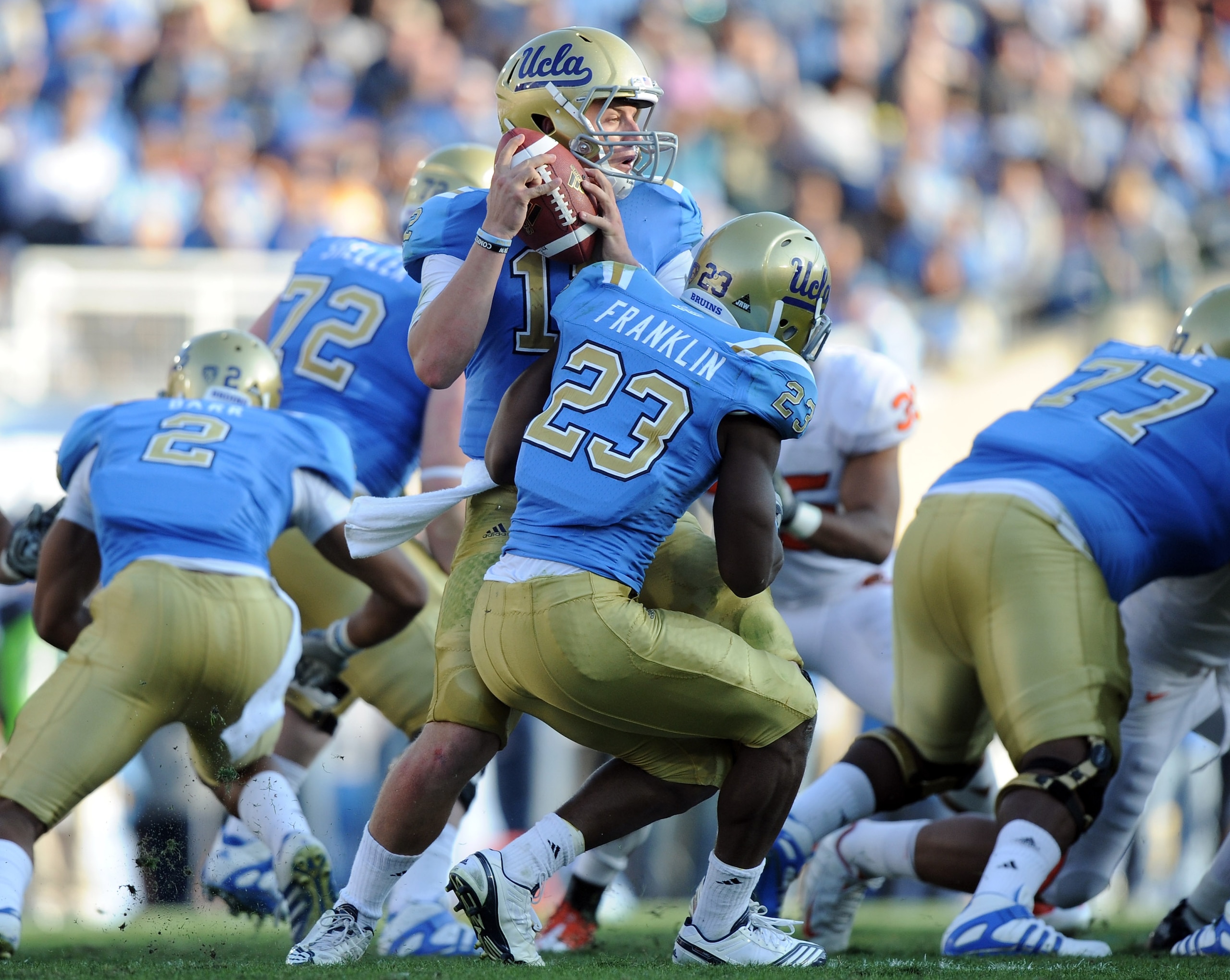 PASADENA, CA - NOVEMBER 06: Richard Brehaut #12 of the UCLA Bruins in the pocket against the Oregon State Beavers at the Rose Bowl on November 6, 2010 in Pasadena, California. (Photo by Harry How/Getty Images) PASADENA, CA - NOVEMBER 06: Richard Brehaut #12 of the UCLA Bruins in the pocket against the Oregon State Beavers at the Rose Bowl on November 6, 2010 in Pasadena, California. (Photo by Harry How/Getty Images)