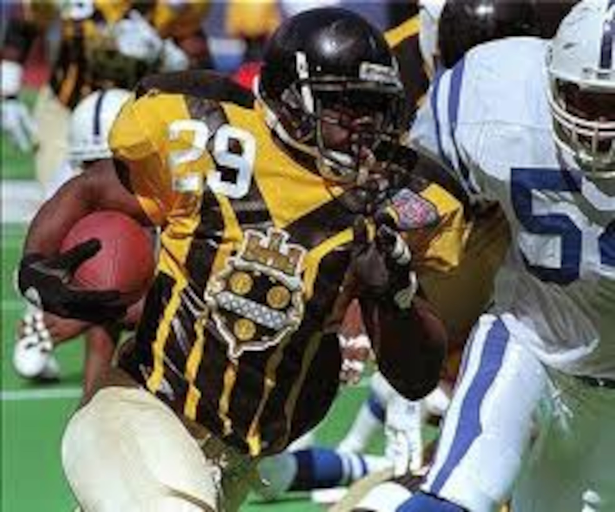 Barry Foster sports a throwback jersey of the 1933 Steelers team