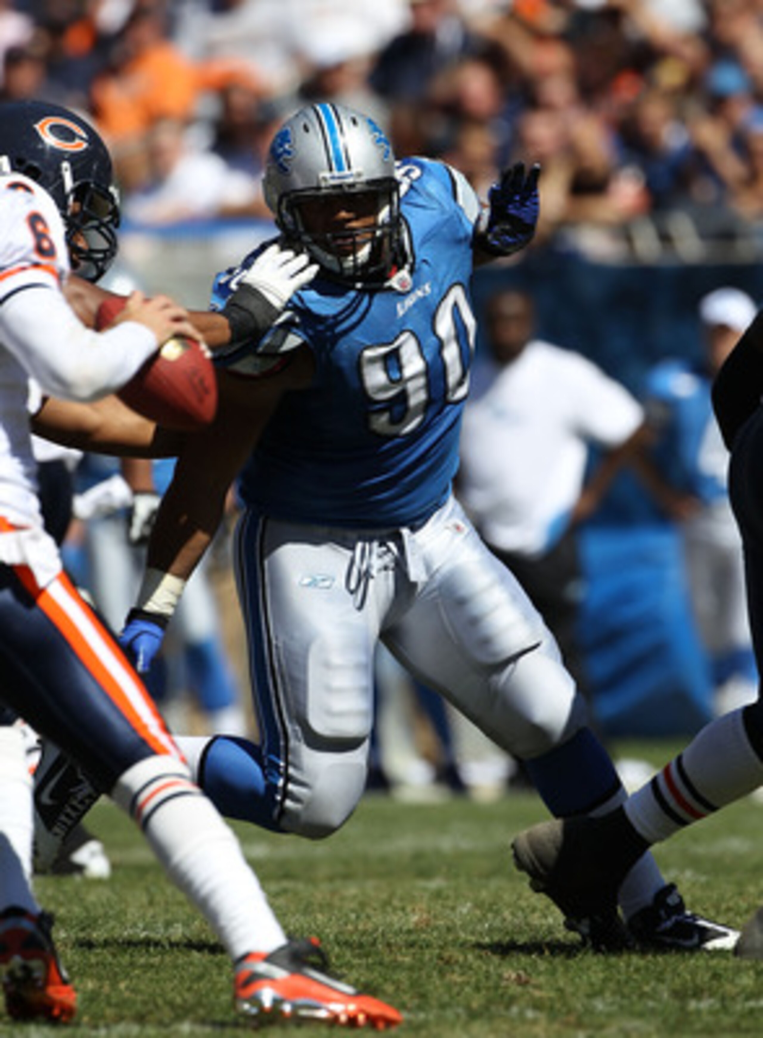 CHICAGO - SEPTEMBER 12: Ndamukong Suh #90 of the Detroit Lions rushes against the Chicago Bears during the NFL season opening game at Soldier Field on September 12, 2010 in Chicago, Illinois. The Bears defeated the Lions 19-14. (Photo by Jonathan Daniel/G