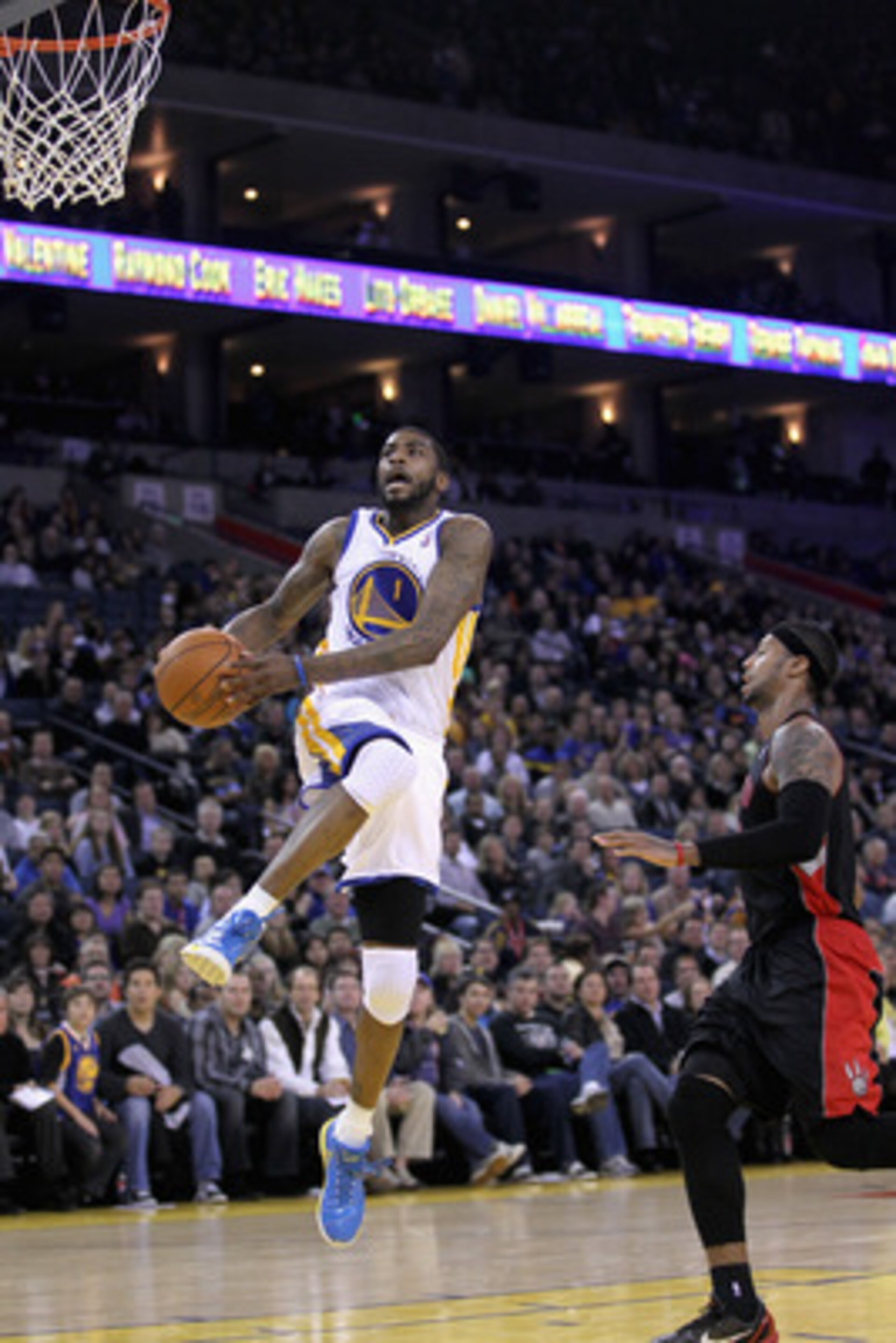 OAKLAND, CA - MARCH 25:  Dorell Wright #1 of the Golden State Warriors in action against the Toronto Raptors at Oracle Arena on March 25, 2011 in Oakland, California. NOTE TO USER: User expressly acknowledges and agrees that, by downloading and or using t