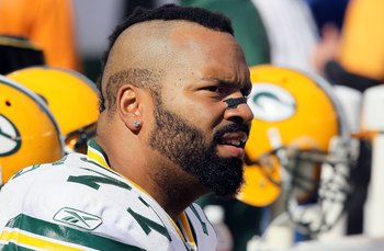EAST RUTHERFORD, NJ - OCTOBER 31:  Cullen Jenkins #77 of the Green Bay Packers in action against the New York Jets on October 31, 2010 at the New Meadowlands Stadium in East Rutherford, New Jersey.The Packers defeated the Jets 9-0.  (Photo by Jim McIsaac/
