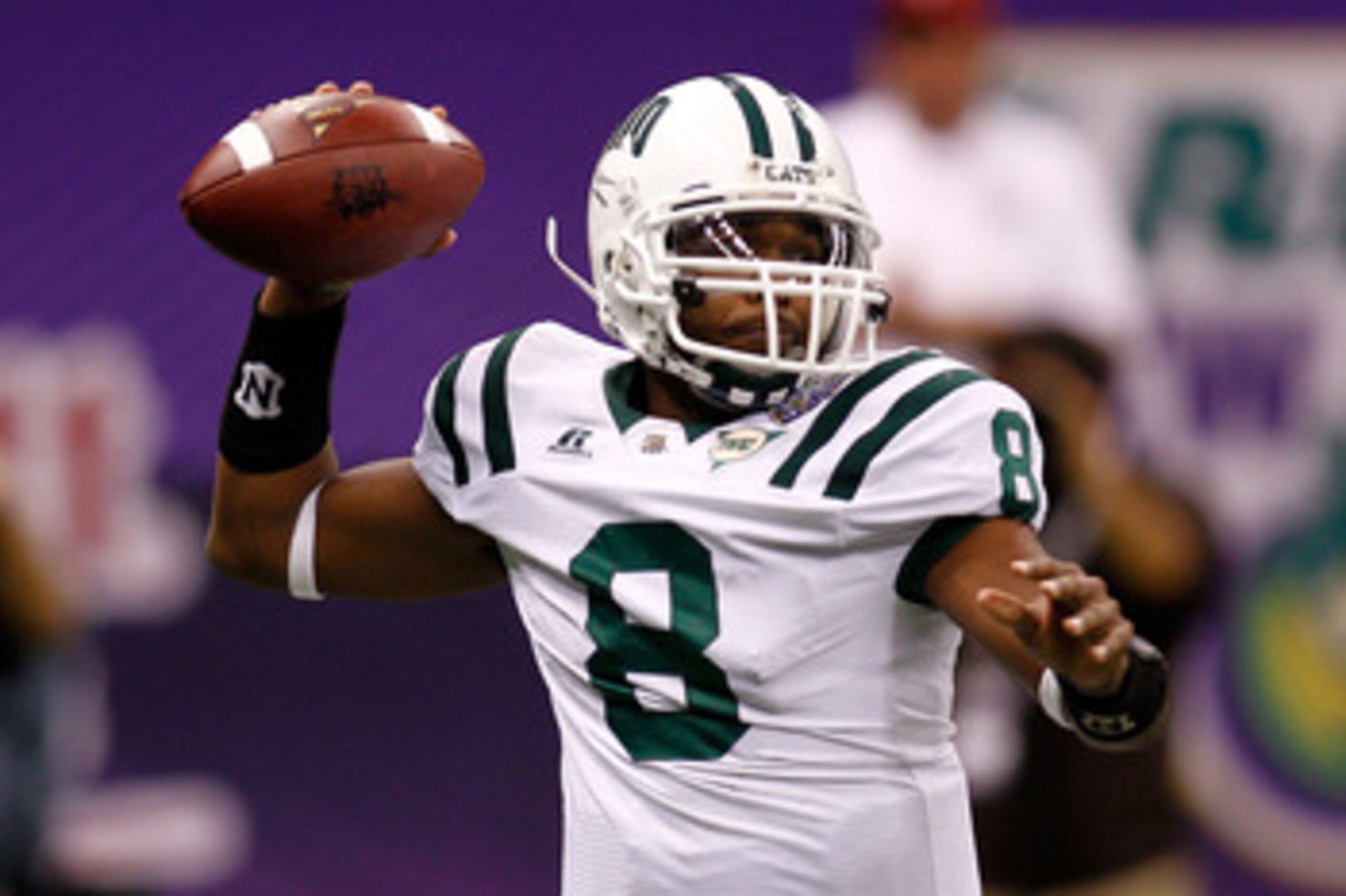 NEW ORLEANS, LA - DECEMBER 18:  Quarterback Boo Jackson #8 of the Ohio University Bobcats throws a pass during the game against the Troy University Trojans  during the R&L Carriers New Orleans Bowl at the Louisiana Superdome on December 18, 2010 in New Or