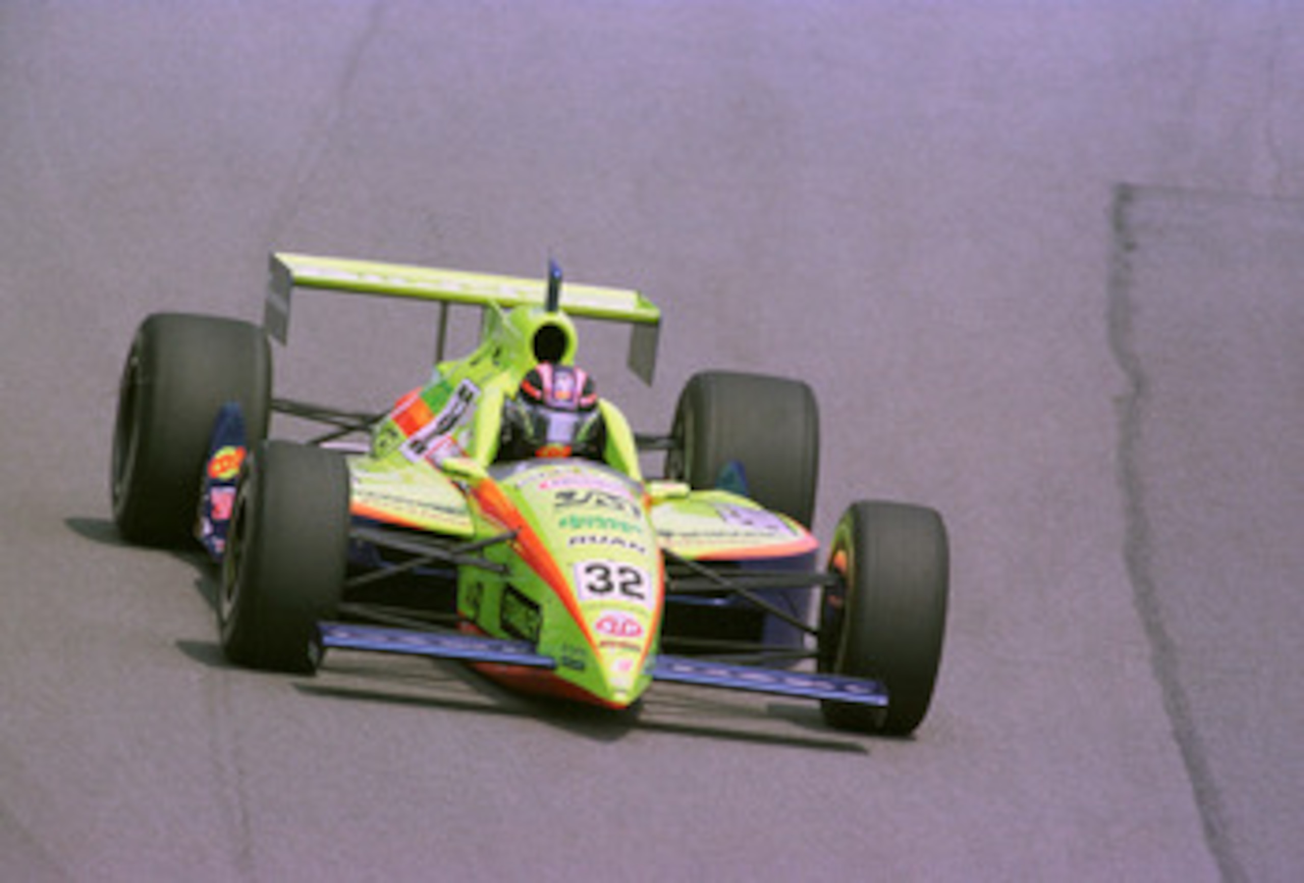 30 May 1999: Robby Gordon #32 steers into turn one during the Indianapolis 500 at Indianapolis Motor Speedway in Speedway, Indiana.