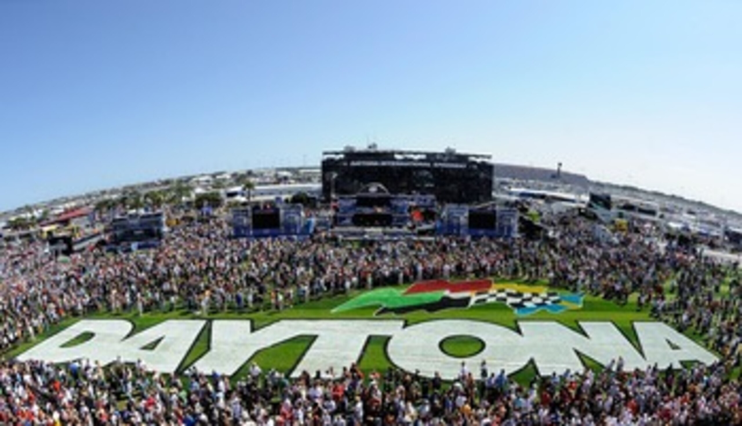 DAYTONA BEACH, FL - FEBRUARY 20:  A general view of the pre-race stage before the NASCAR Sprint Cup Series Daytona 500 at Daytona International Speedway on February 20, 2011 in Daytona Beach, Florida.  (Photo by Chris Graythen/Getty Images)