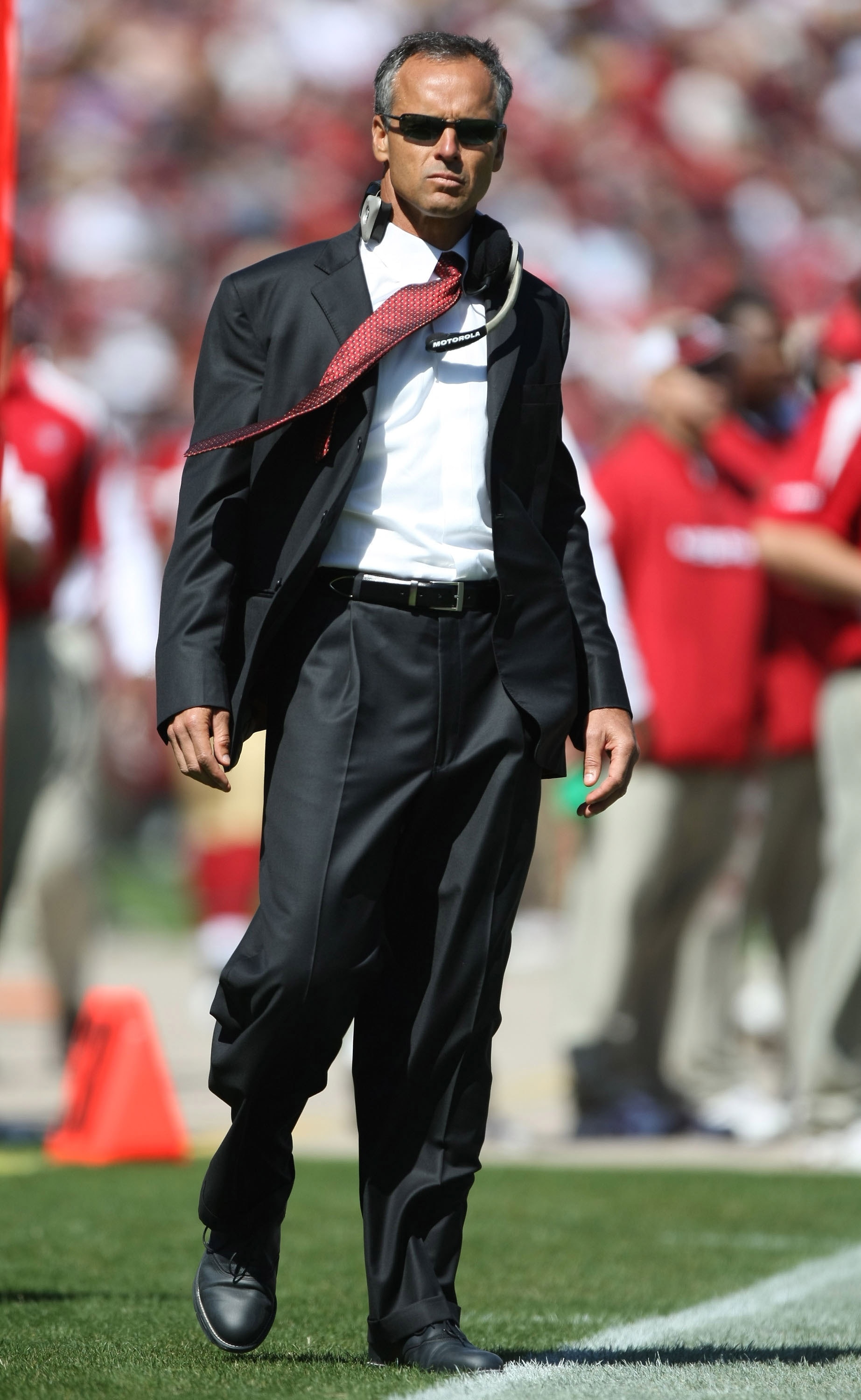 SAN FRANCISCO - SEPTEMBER 21:  Head coach Mike Nolan of the San Francisco 49ers looks on against the Detroit Lions at an NFL game on September 21, 2008 at Candlestick Park in San Francisco, California.  (Photo by Jed Jacobsohn/Getty Images)