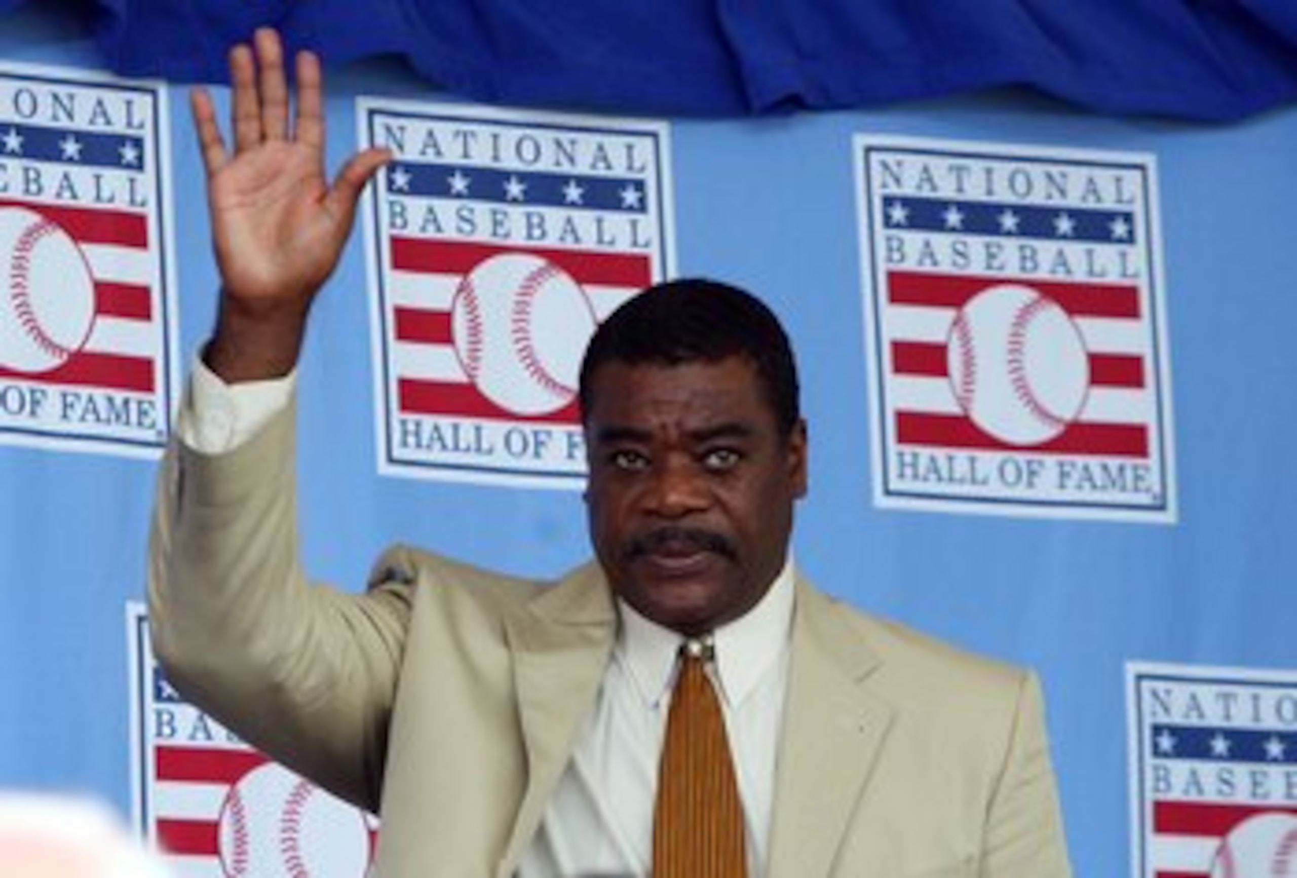 COOPERSTOWN, NY - JULY 26:  Hall of Famer Eddie Murray waves to the crowd as he is introduced at Clark Sports Center during the 2009  Baseball Hall of Fame induction ceremony on July 26, 2009 in Cooperstown, New York.  (Photo by Jim McIsaac/Getty Images)