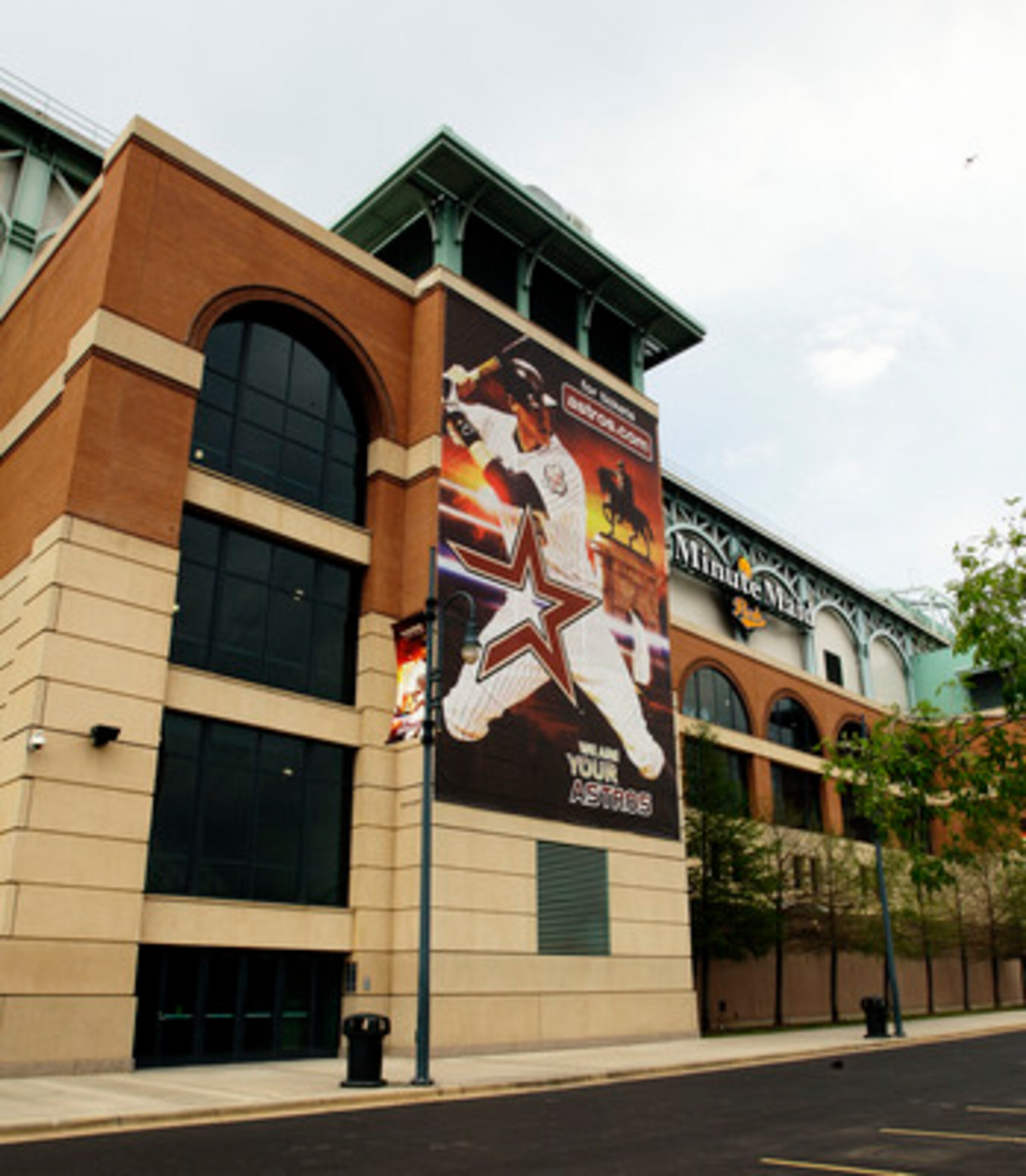 HOUSTON - APRIL 08:  An image of Houston Astros left fielder Hunter Pence is depicted on the outside of Minute Maid Park before the game against the Florida Marlins on April 8, 2011 in Houston, Texas.  (Photo by Bob Levey/Getty Images)