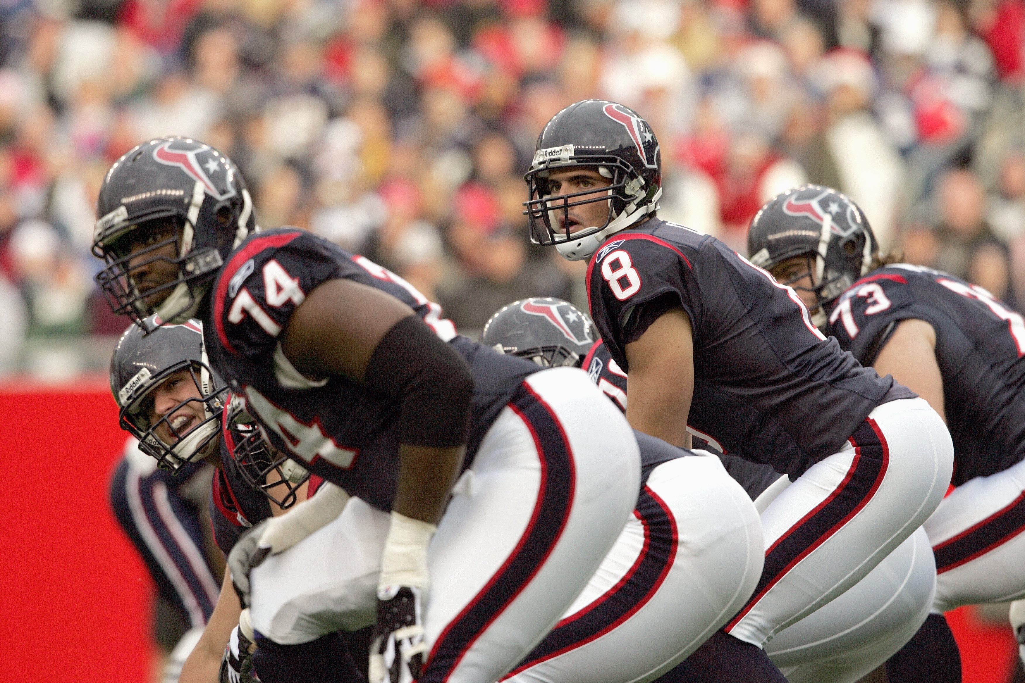 FOXBORO, MA - DECEMBER 17: David Carr #8 of the Houston Texans calls the audible during the game against the New England Patriots on December 17, 2006 at Gillette Stadium in Foxboro, Massachusetts. The New England Patriots defeated the Houston Texans 40-7