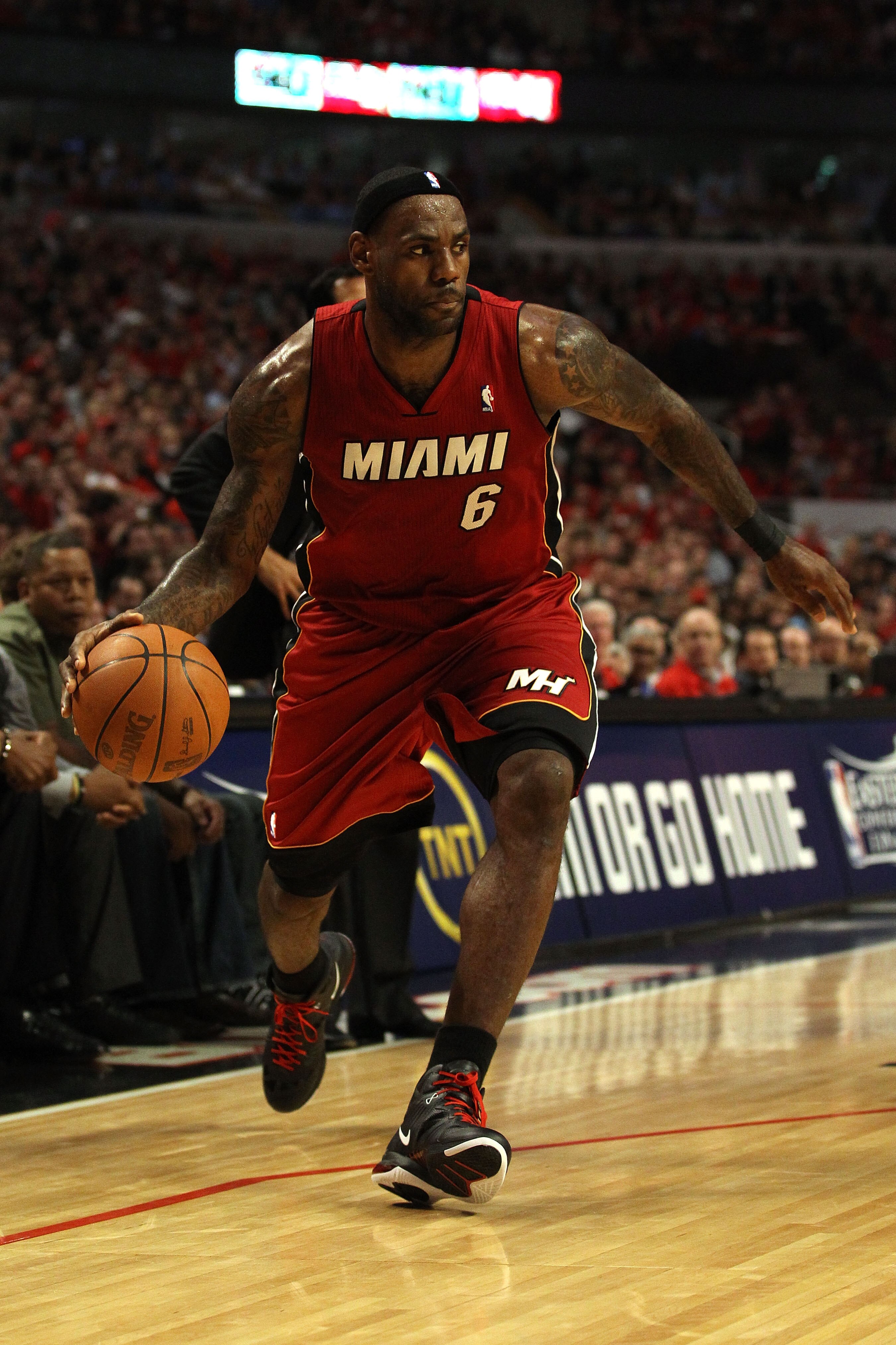 CHICAGO, IL - MAY 18:  LeBron James #6 of the Miami Heat drives against the Chicago Bulls in Game Two of the Eastern Conference Finals during the 2011 NBA Playoffs on May 18, 2011 at the United Center in Chicago, Illinois. NOTE TO USER: User expressly ack