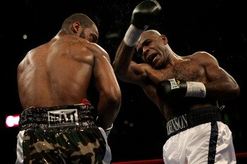 TAMPA, FLORIDA - APRIL 12:   Action between Chad Dawson (L) and  Glen Johnson during the WBC Light Heavyweight title fight on Saturday April 12, 2008 at St. Pete Times Forum, Tampa, Florida.  (Photo by John Gichigi/Getty Images)