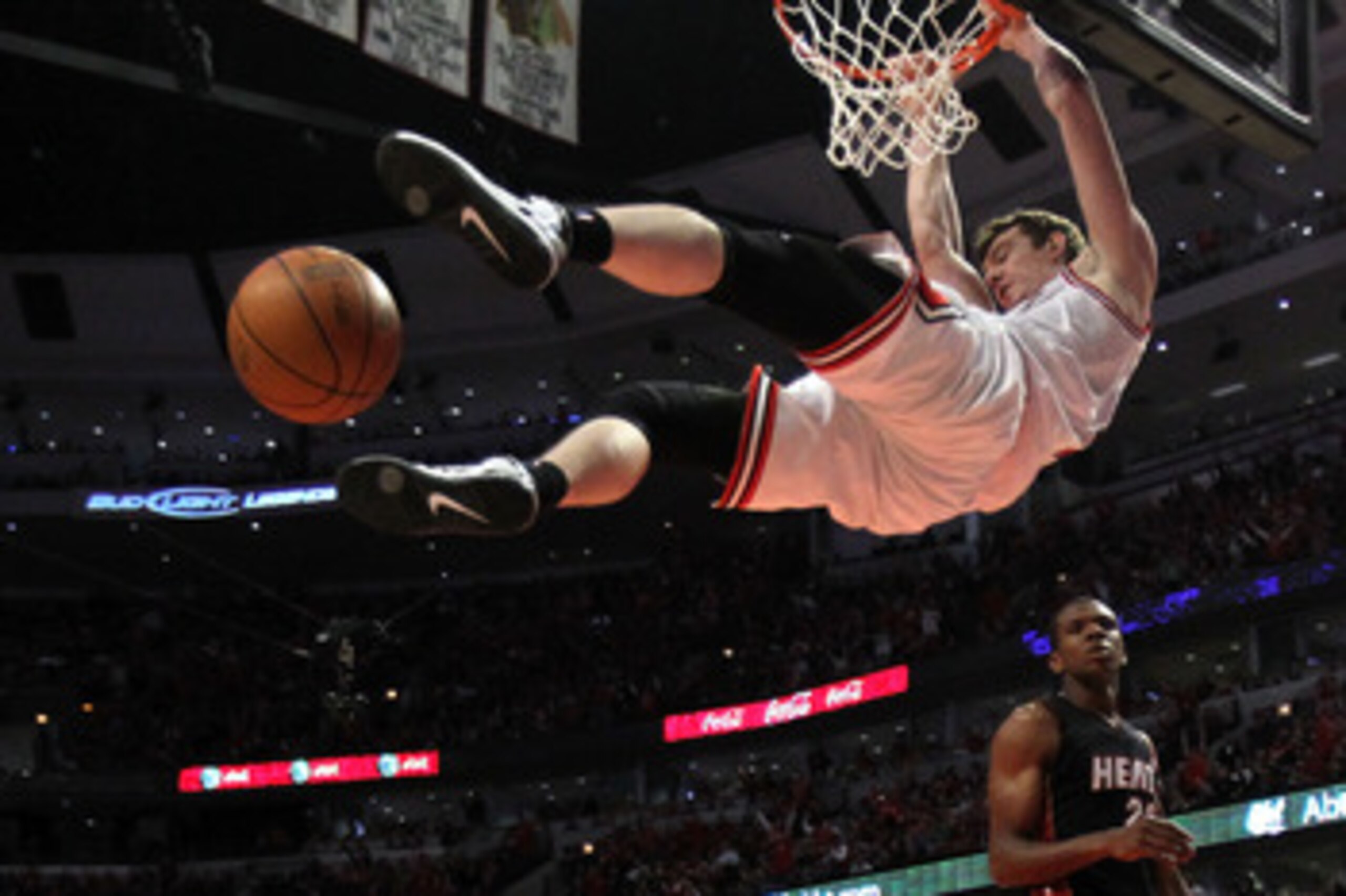 CHICAGO, IL - MAY 15:  Omer Asik #3 of the Chicago Bulls dunks against the Miami Heat in Game One of the Eastern Conference Finals during the 2011 NBA Playoffs on May 15, 2011 at the United Center in Chicago, Illinois. The Bulls won 103-82. NOTE TO USER: 