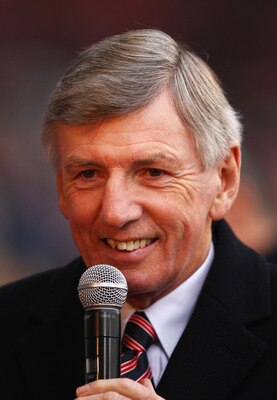 LONDON, ENGLAND - DECEMBER 05:  Ex-West Ham United player Martin Peters speaks prior to the Barclays Premier League match between West Ham United and Manchester United at Upton Park on December 5, 2009 in London, England.  (Photo by Richard Heathcote/Gett