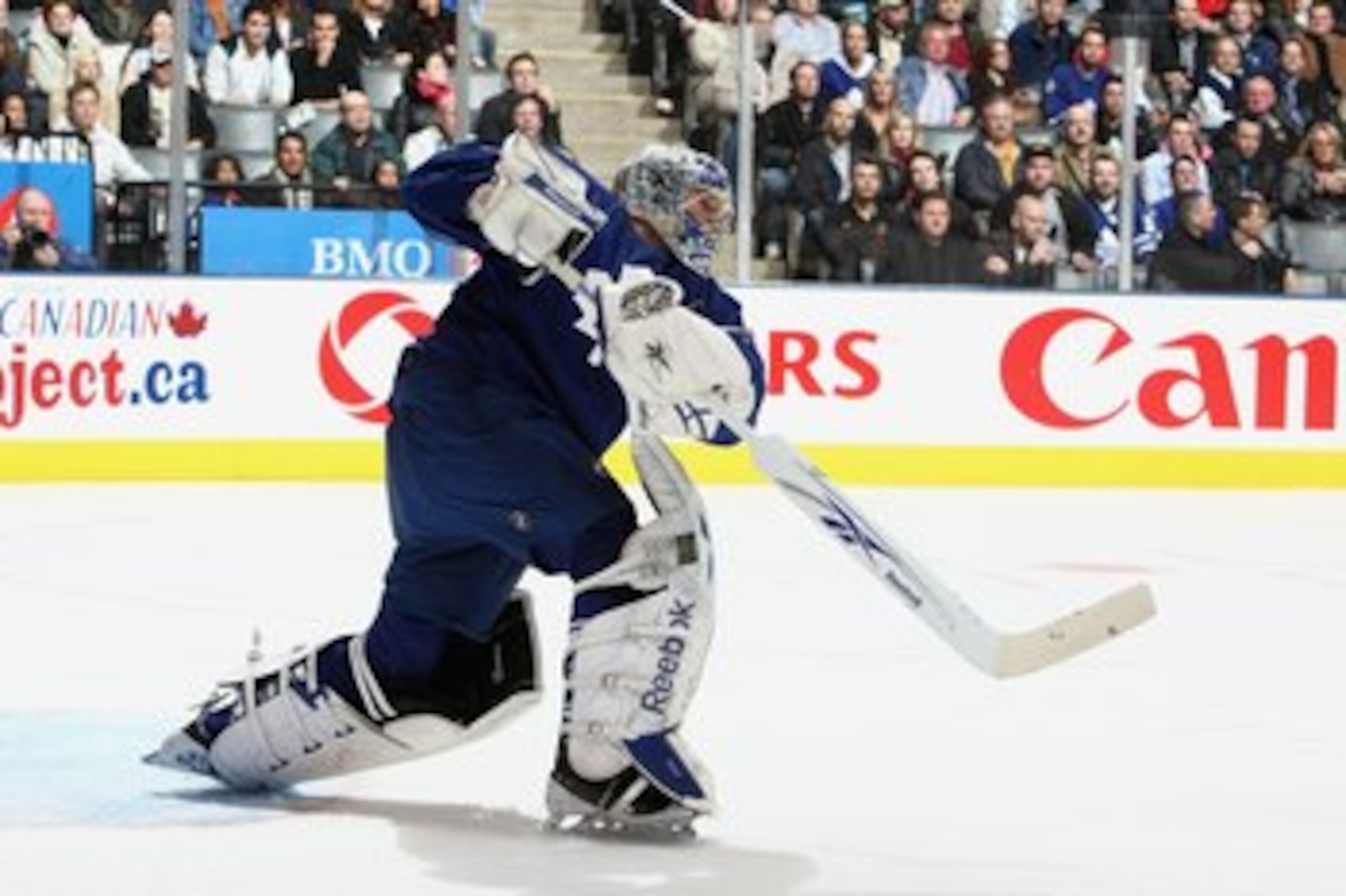 TORONTO - MARCH 28: Goalie Justin Pogge #1 of the Toronto Maple Leafs passes the puck against the Boston Bruins during the NHL game at the Air Canada Centre on March 28, 2009 in Toronto, Ontario. (Photo by: Dave Sandford/Getty Images) TORONTO - MARCH 28: Goalie Justin Pogge #1 of the Toronto Maple Leafs passes the puck against the Boston Bruins during the NHL game at the Air Canada Centre on March 28, 2009 in Toronto, Ontario. (Photo by: Dave Sandford/Getty Images)