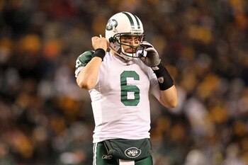 PITTSBURGH, PA - JANUARY 23:  Mark Sanchez #6 of the New York Jets looks on during their 19 to 24 loss to the Pittsburgh Steelers in the 2011 AFC Championship game at Heinz Field on January 23, 2011 in Pittsburgh, Pennsylvania.  (Photo by Ronald Martinez/